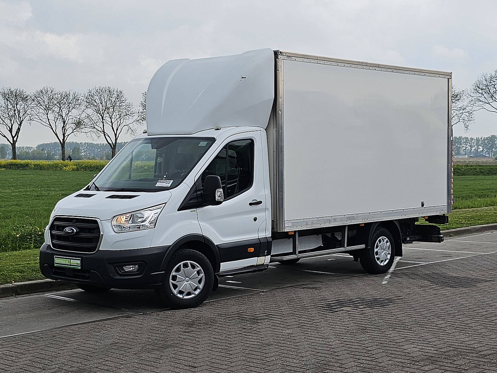 Ford Transit 2.0 TDCI Bakwagen Laadklep Deuren Airco 130Pk Euro6 Navi!