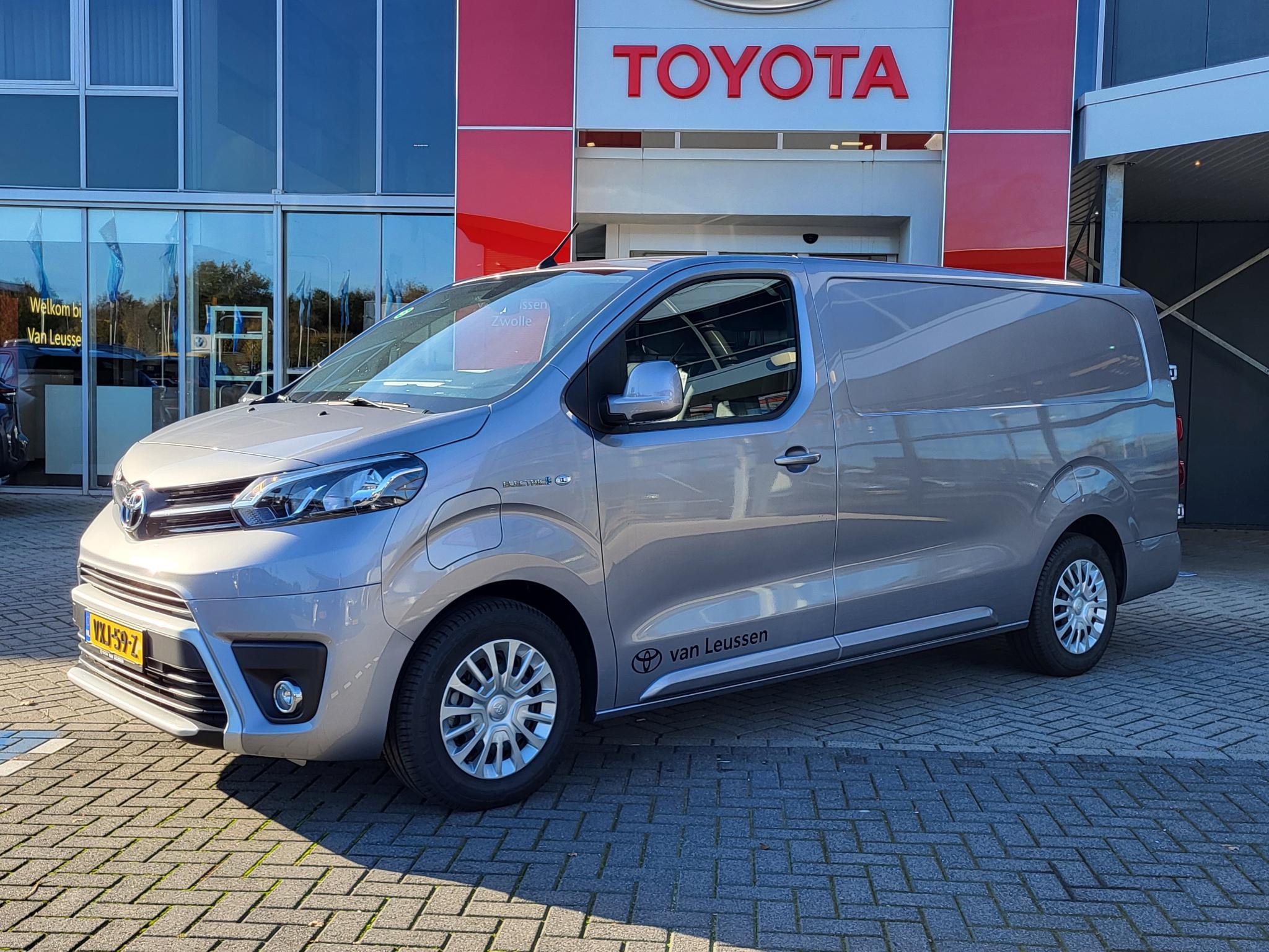 Toyota ProAce Long Worker PROF 75KWH ELECTRIC 3-PERSOONS NAVI CRUISE CLIMA PARK-SENSOREN APPLE/ANDROID BLUETOOTH