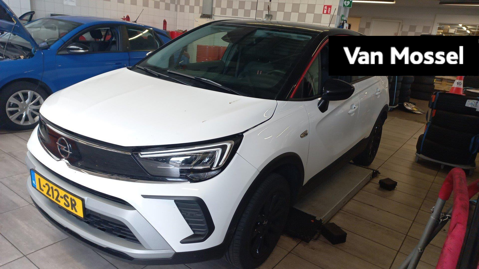 Opel Crossland 1.2 Turbo GS Line | Parkeer camera | Apple carplay | Lichtmetalen velgen