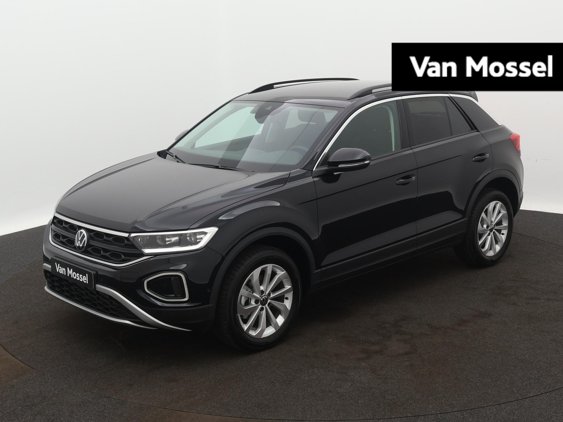 Volkswagen T-Roc 1.5 TSI Life Edition 150 PK Automaat | LED Plus | Apple Carplay | Climate control | Camera | Keyless access | Android Auto | 17" Lichtmetalen velgen | Digital cockpit |