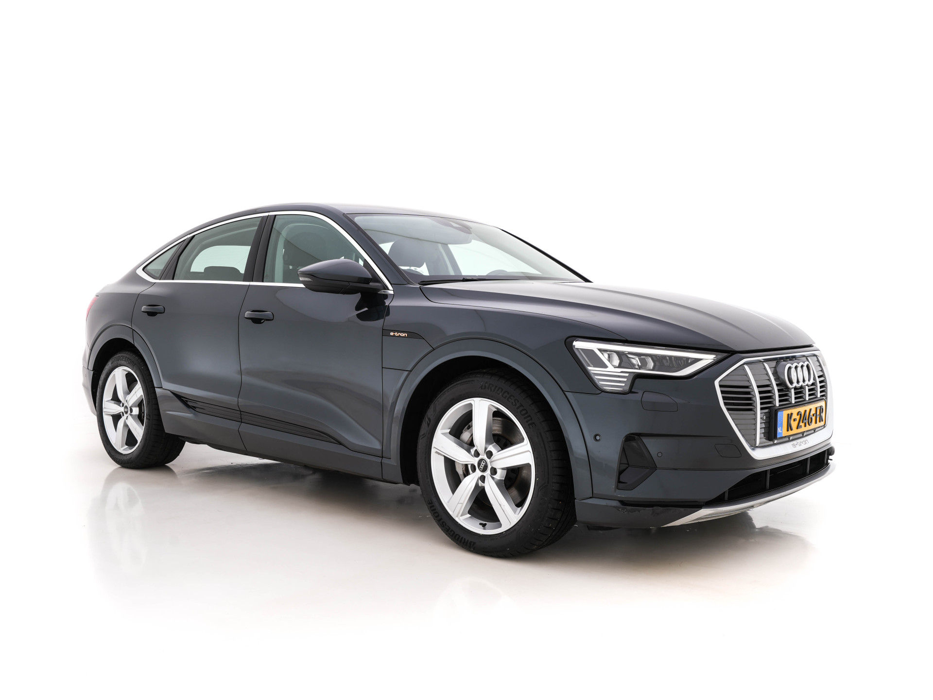 Audi e-tron Sportback 55 Quattro Business edition 95 kWh [ 3-Fase ] (INCL-BTW) *DIGI-COCKPIT | FULL-LED | MEMORY-PACK | DAB | KEYLESS | NAVI-FULLMAP | SHIFT-PADDLES | AUDI-SOUND | COMFORT-SEATS | 20''ALU*