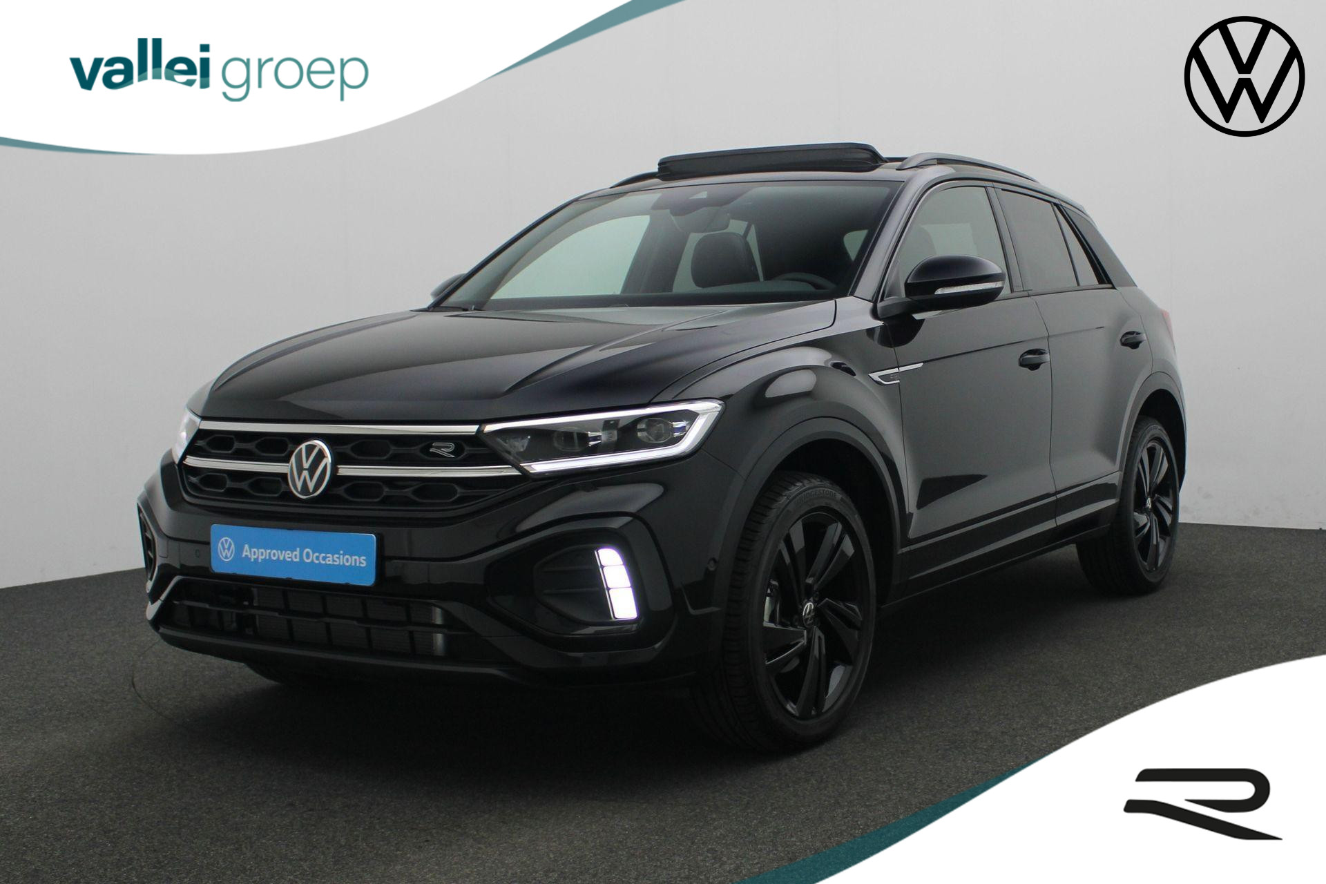 Volkswagen T-Roc 1.5 TSI 150 pk DSG R-Line Edition | Panoramadak | Stuur-/stoelverwarming | Achteruitrijcamera | Apple Carplay / Android Auto