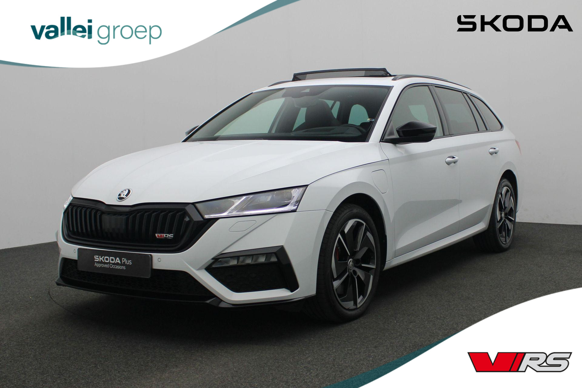 Škoda Octavia Combi 1.4 TSI RS 245 pk DSG iV PHEV Business | Panoramdak | Matrix LED | Adaptief sportonderstel | Head-up display | Stoelverwarming | Navigatie