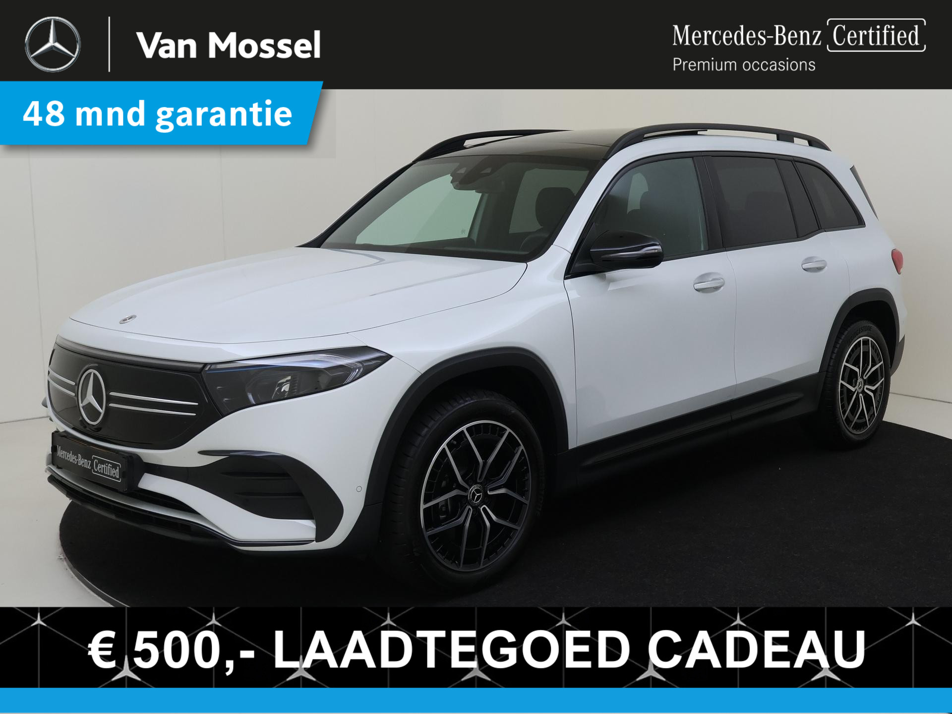 Mercedes-Benz EQB 300 4MATIC AMG Line 67 kWh / Stoelverwarming / Achteruitrijcamera / Night-Pakket / Panaroma-schuifdak /