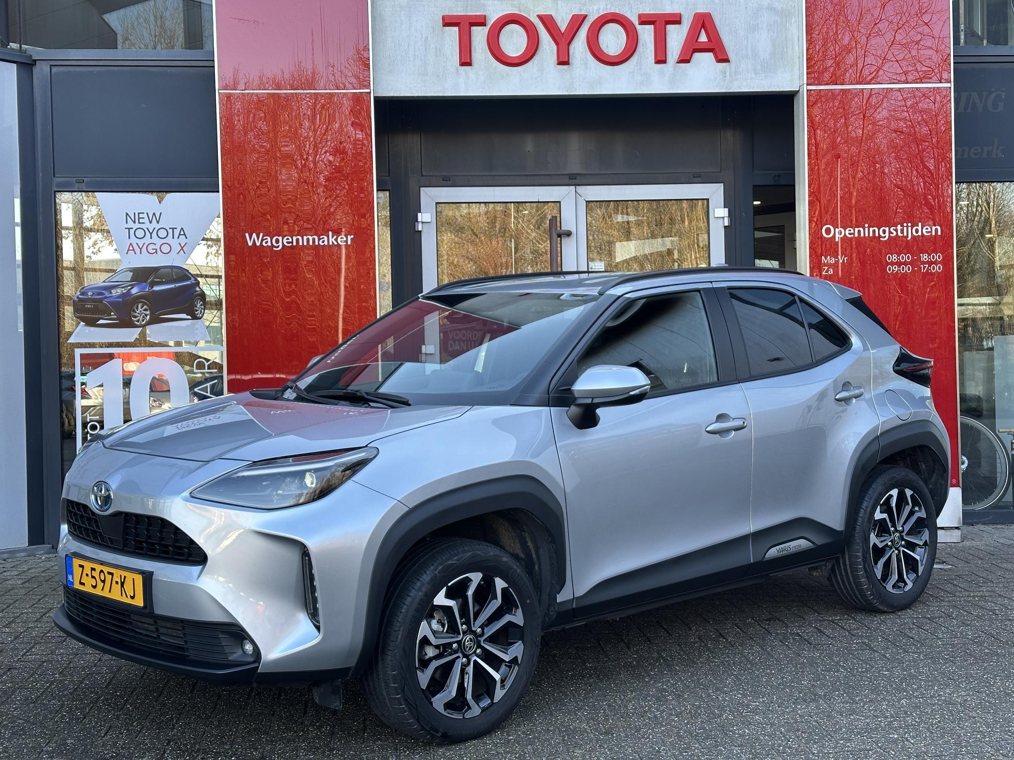 Toyota Yaris Cross 1.5 HYBRID DYNAMIC APPLE/ANDROID 17"LMV AD-CRUISE NL-AUTO