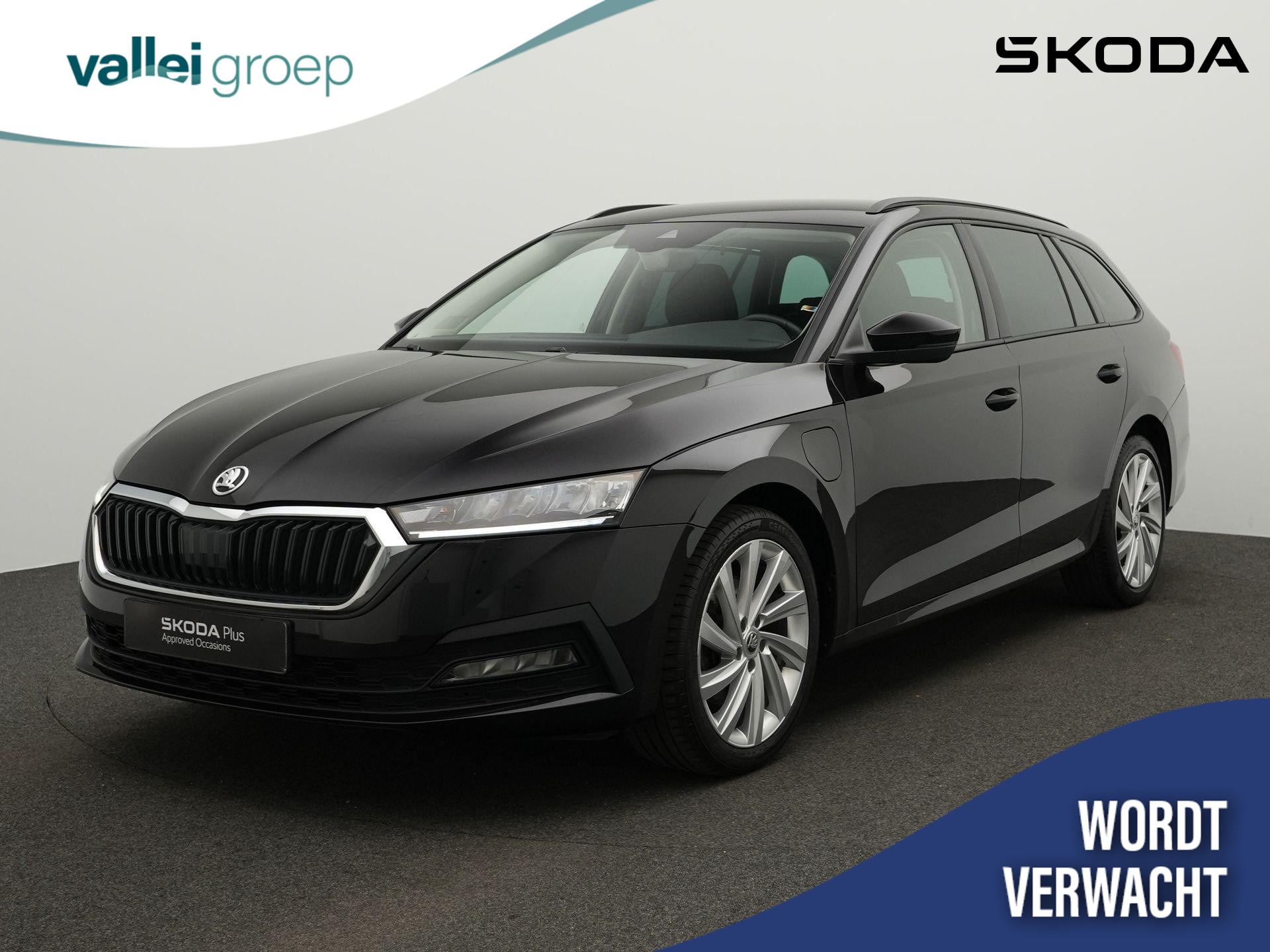 Škoda Octavia Combi 1.4 TSI iV 204 pk DSG PHEV Business Edition | Stoel-/achterbankverwarming | Stuurwiel verwarmd | Apple Carplay / Android Auto