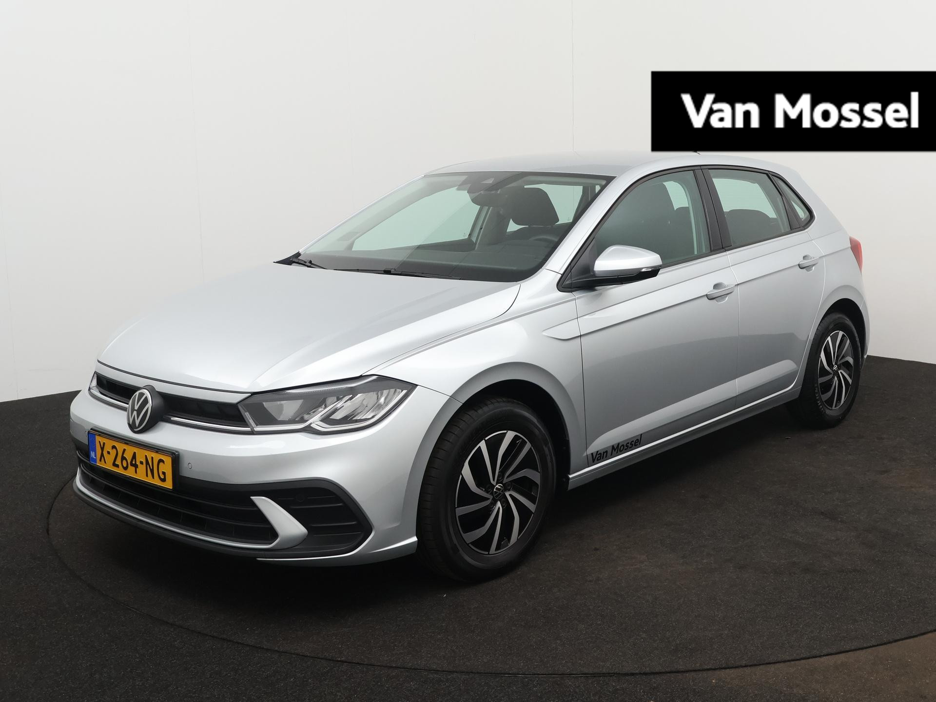 Volkswagen Polo 1.0 TSI Life | 95PK | Navigatie | Parkeersensoren | Adaptive Cruise Control | Bluetooth | Inklapbare spiegels | App Connect