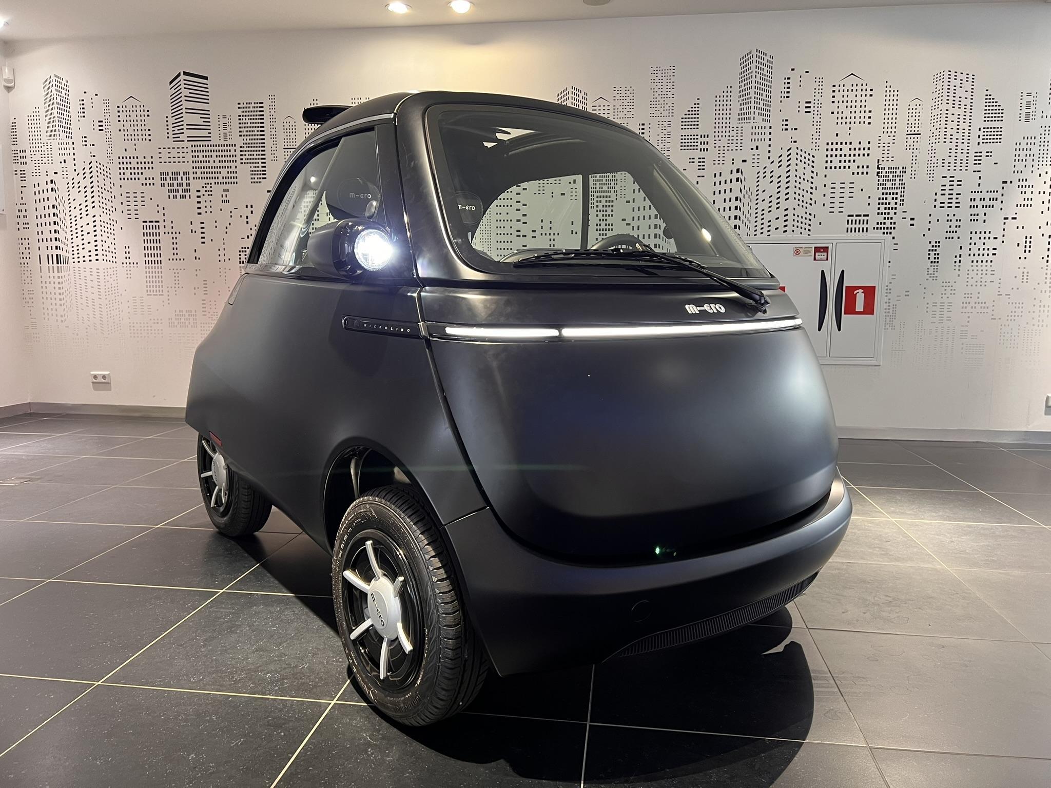 Microlino Competizione 10.5 kWh 100% ELEKTRISCH UNIEK EYECATCHER ZONNEDAK 177KM RIJBEREIK PREMIUM INTERIOR PACK
