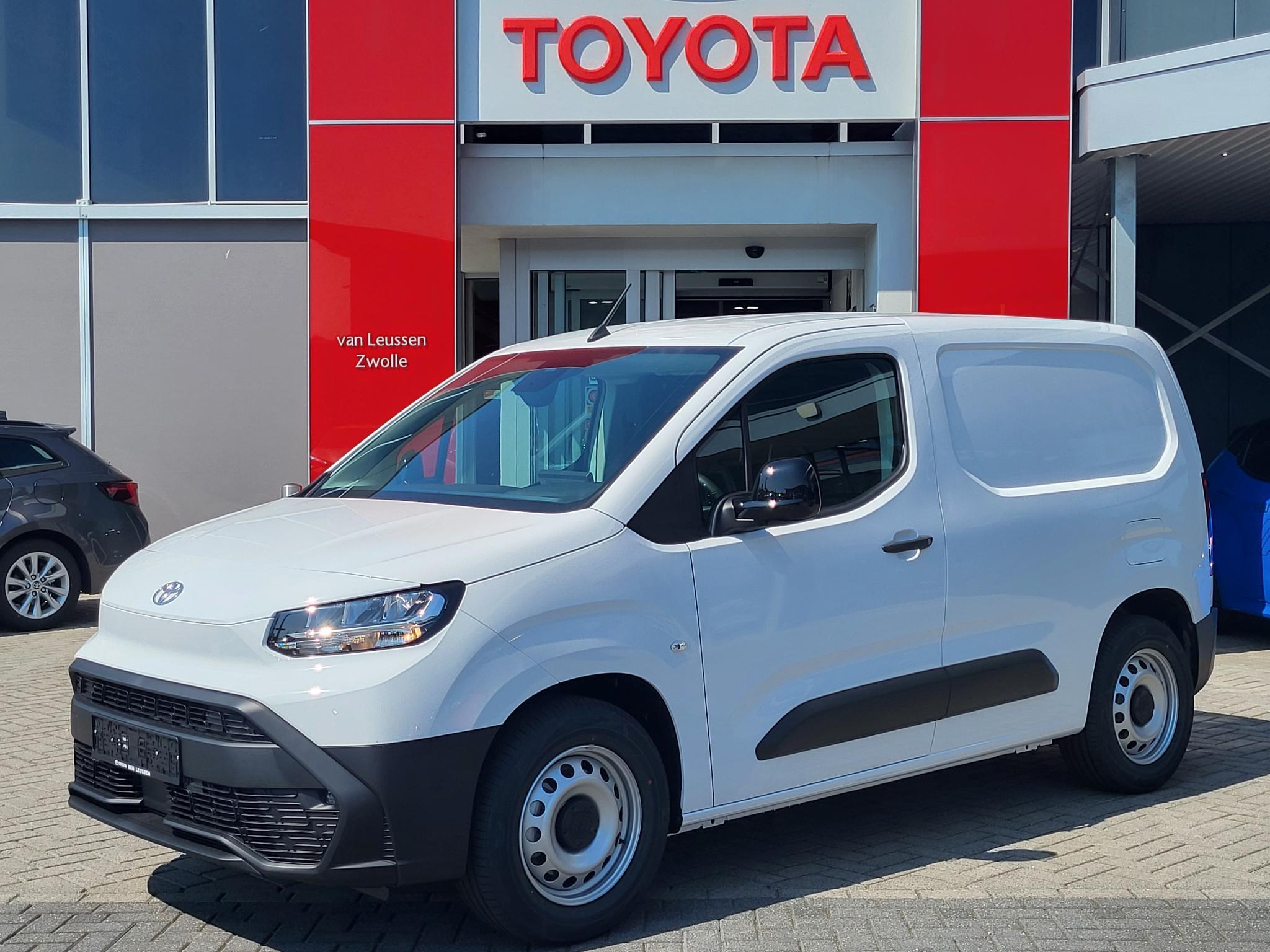 Toyota ProAce CITY Challenger 50 kWh NIEUW DIRECT RIJDEN STOEL/STUURVERW PARK-SENSOREN AIRCO BLUETOOTH APPLE/ANDROID