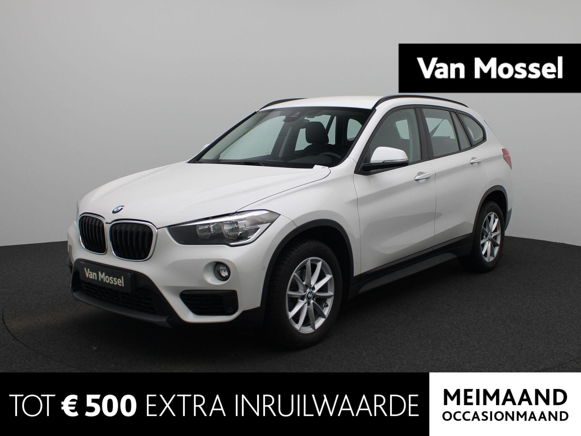 BMW X1 sDrive18i Executive AUTOMAAT | NAVIGATIE | CAMERA | PDC | CRUISE | CLIMA | 12 MAANDEN BOVAG GARANTIE | LICHTMETALEN VELGEN | ELEKTRISCHE KOFFERKLEP |