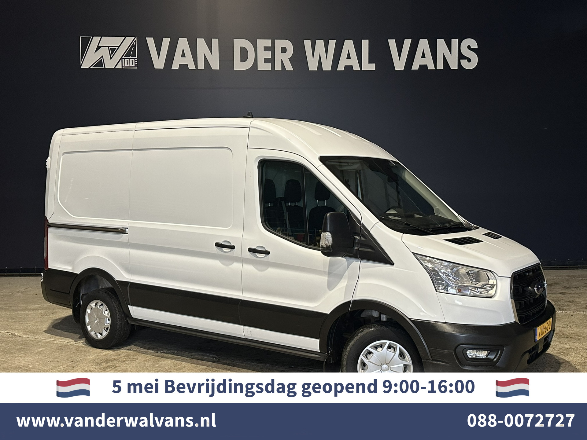 Ford Transit 2.0 TDCI L2H2 Euro6 Airco | Cruisecontrol | 2450kg Trekhaak | Verwarmde voorruit | Parkeersensoren Bijrijdersbank
