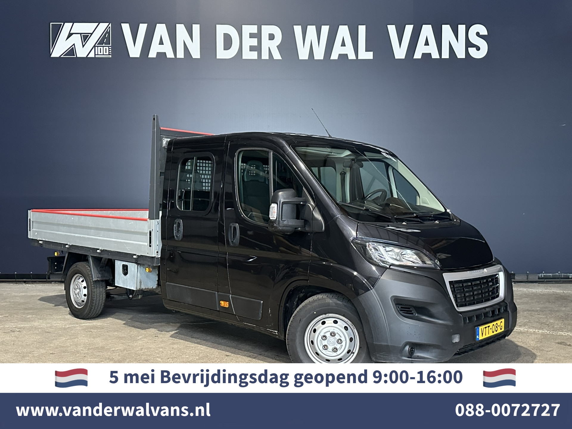 Peugeot Boxer 2.2 BlueHDi 140pk RIJKLAAR Pick up Dubbele cabine open laadbak Euro6 Airco | 7-Zits | Bluetooth telefoonvoorbereiding