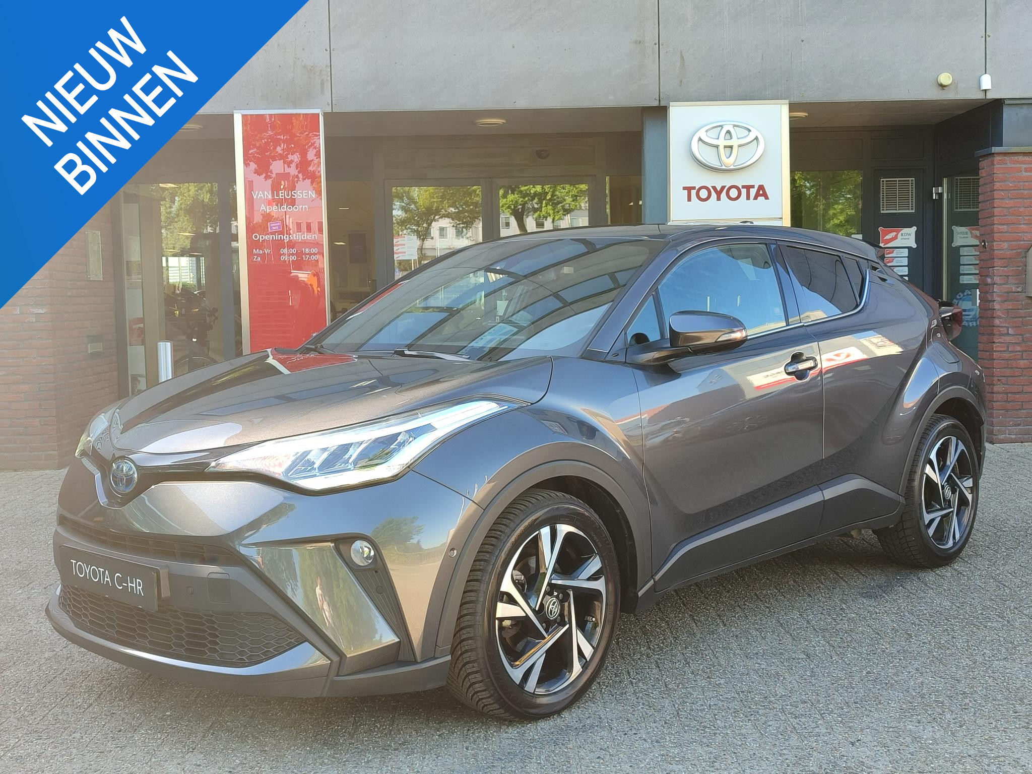 Toyota C-HR 1.8 Hybrid STYLE STOEL/STUURVERW BLIND SPOT KEYLESS 18'' LM-VELGEN PARK-SENSOREN CAMERA NAVI APPLE/ANDROID CAMERA AD-CRUISE CLIMA