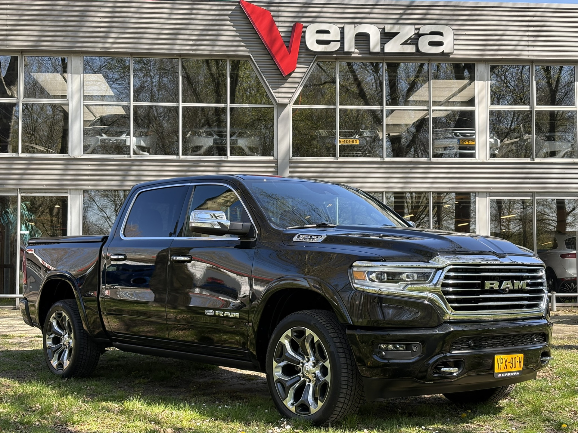 Dodge Ram Pick-Up LONGHORN Alle opties! NL-Auto 1e eigenaar LPG
