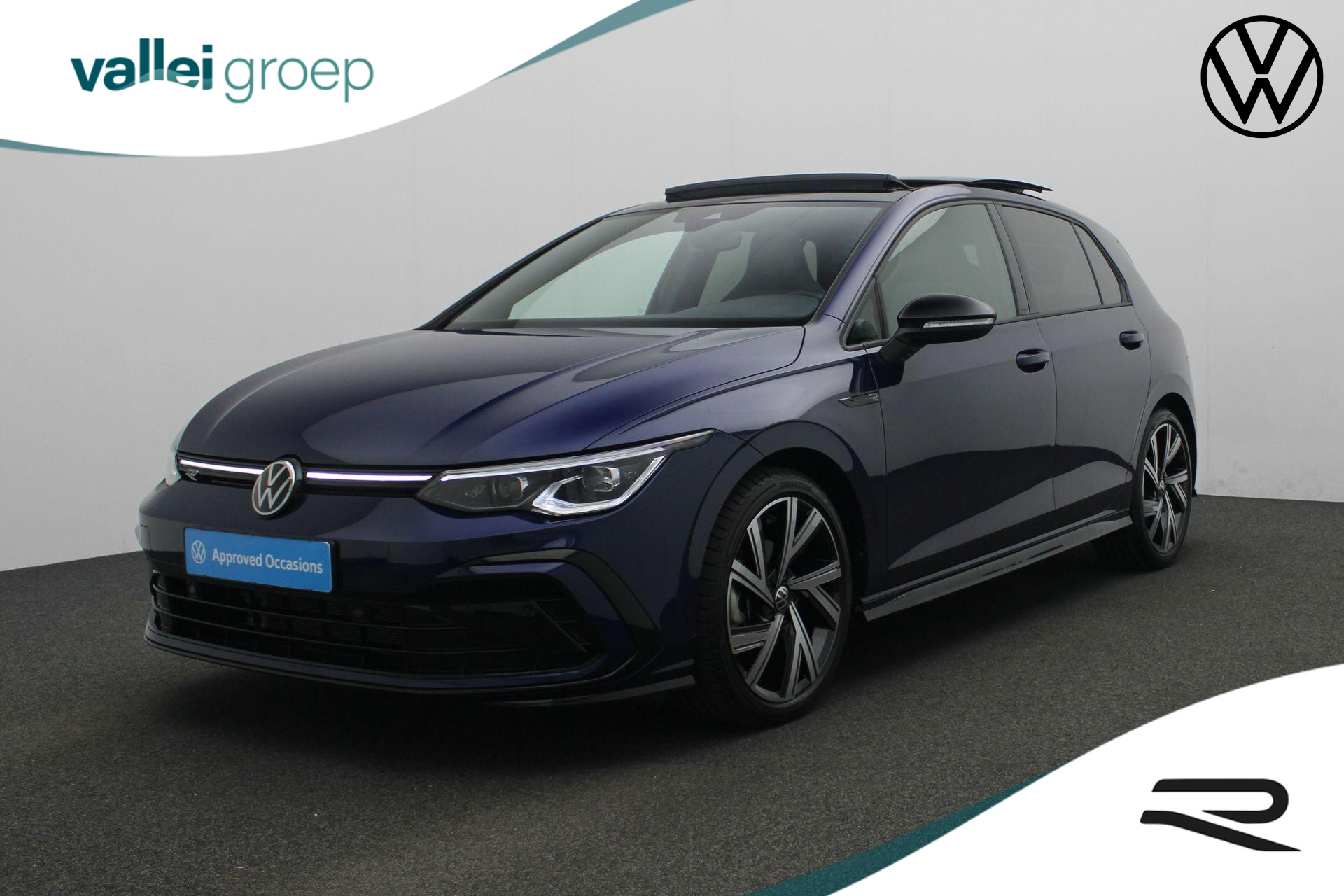 Volkswagen Golf R-Line 1.5 eTSI 150 pk DSG | Panoramadak | IQ Light | Stuur-/stoelverwarming | Achteruitrijcamera | Navigatie