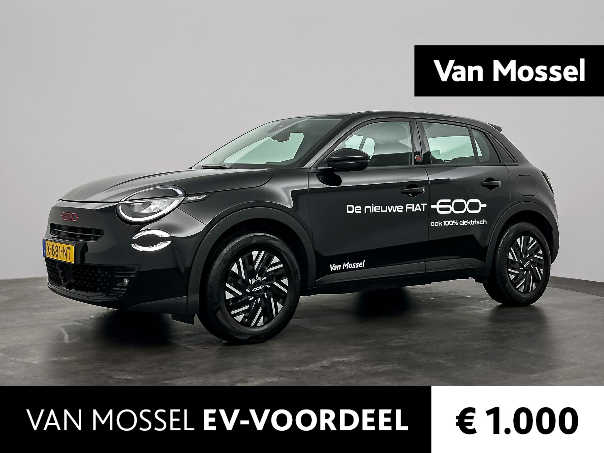 Fiat 600 600e RED 54 kWh | DEMONSTRATIE MODEL | NAV | CARPLAY | PDC |