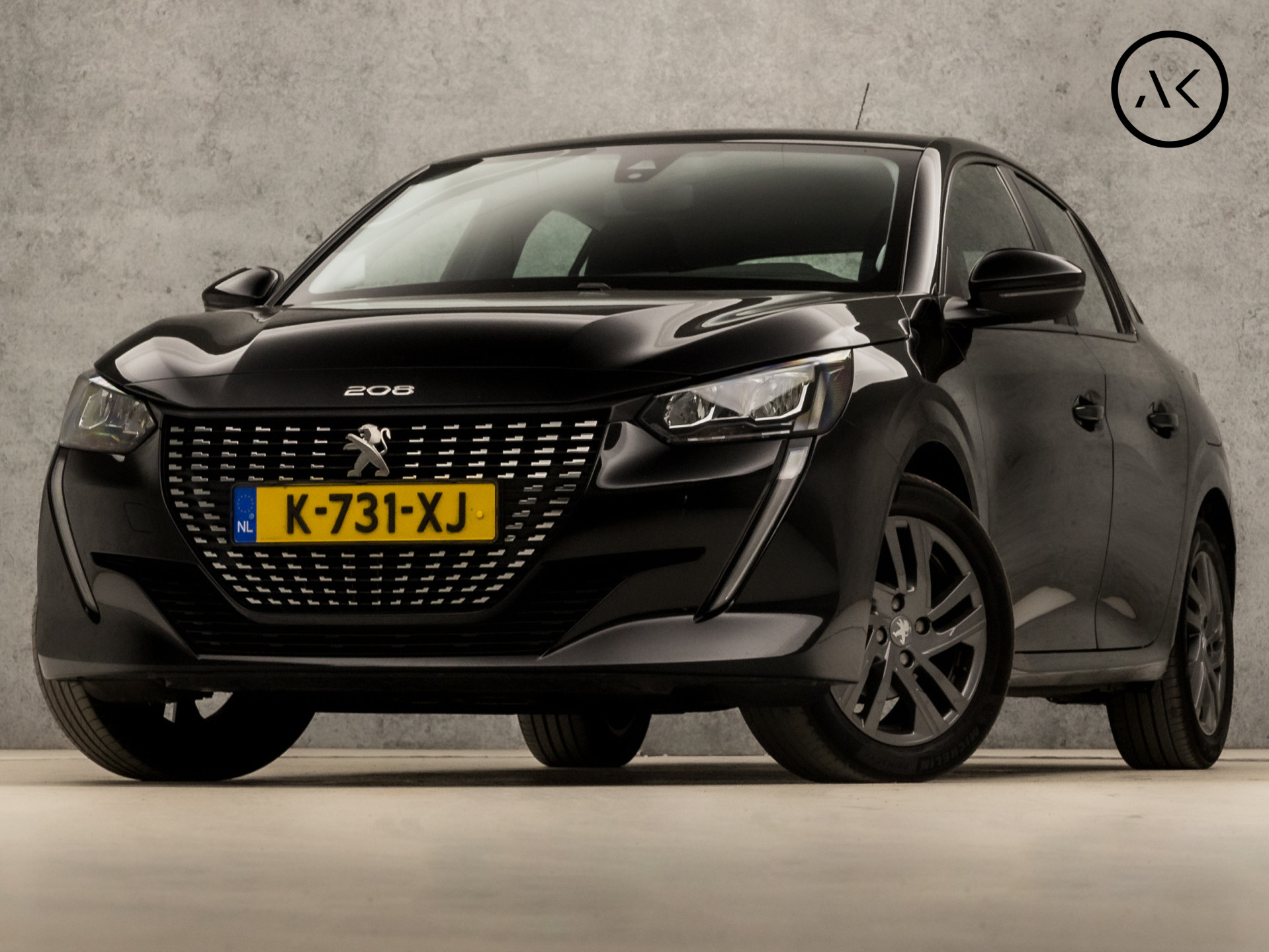 Peugeot 208 1.2 PureTech Sport (APPLE CARPLAY, GROOT NAVI, LM VELGEN, PARKEERSENSOREN, SPORTSTOELEN, CRUISE, LANE ASSIST, ELEK PAKKET, NIEUWSTAAT)