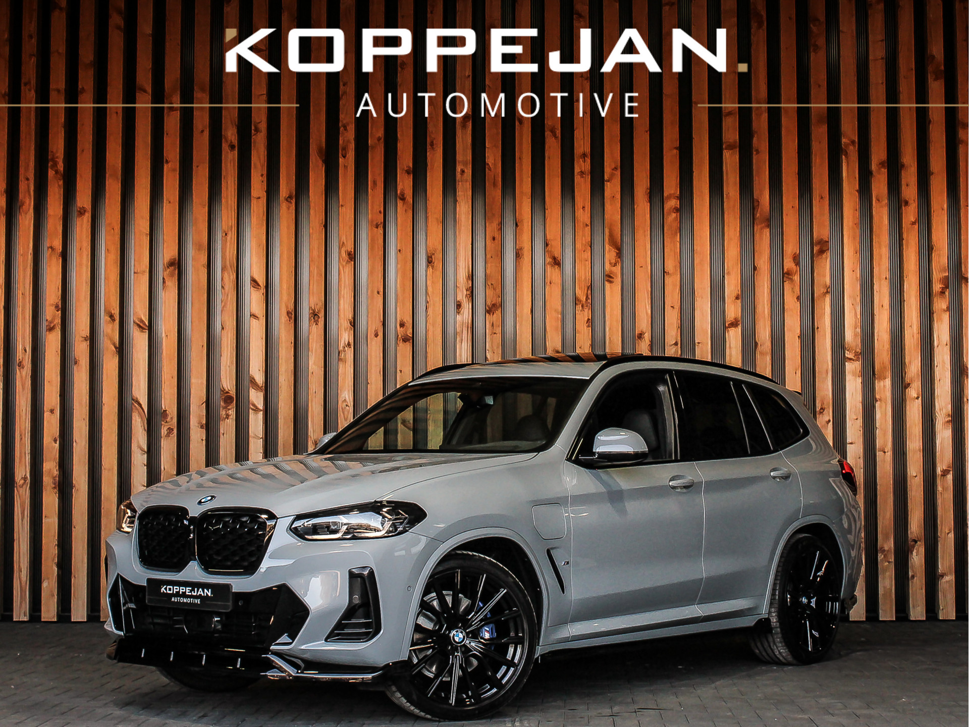 BMW X3 xDrive30e 292PK High Executive M-Sport | SCHAALSTOELEN | HEAD-UP | PANO | HARMAN KARDON | SHADOWLINE |