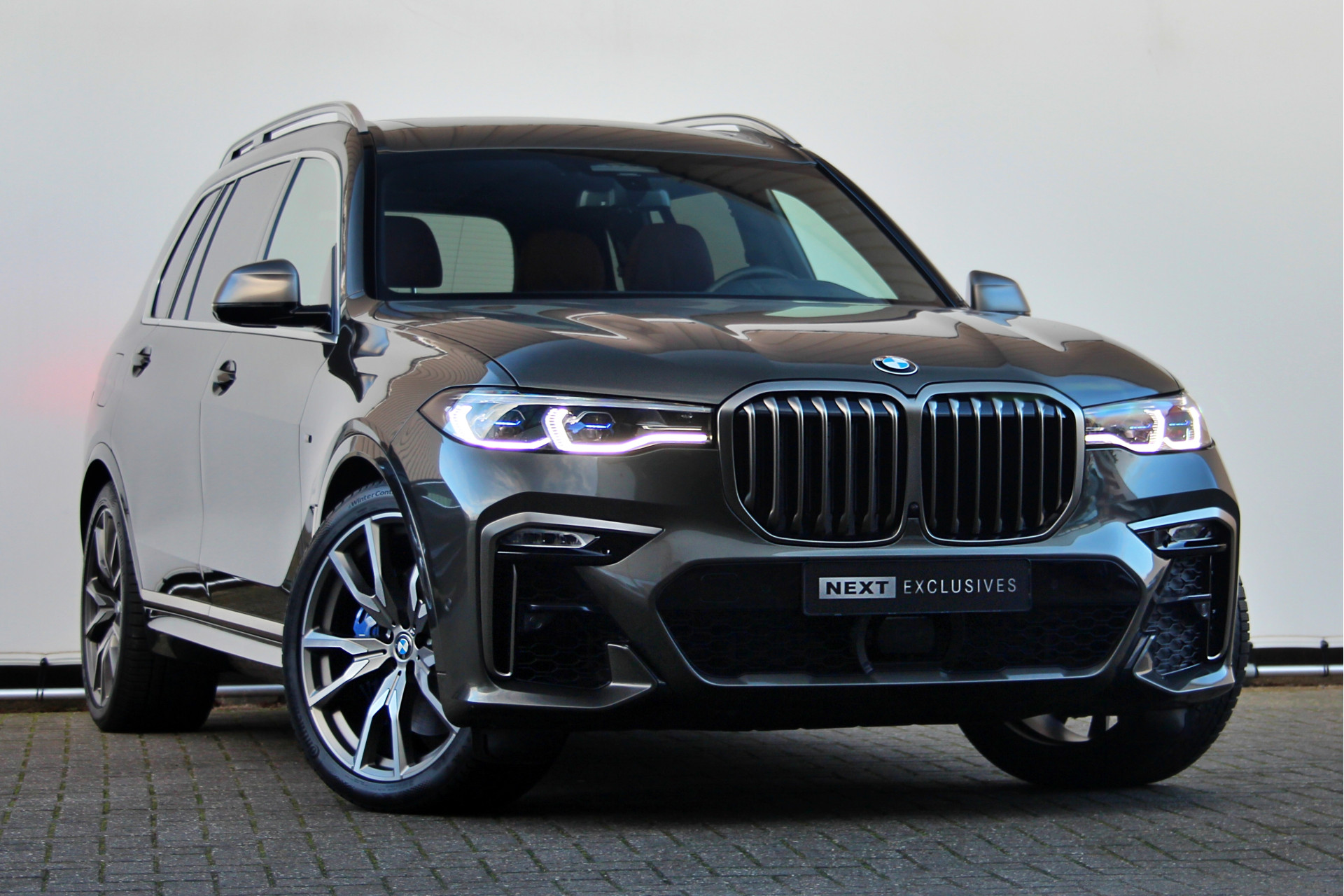 BMW X7 M50i High Executive Sky Lounge | M-sport | Bowers en Wilkins