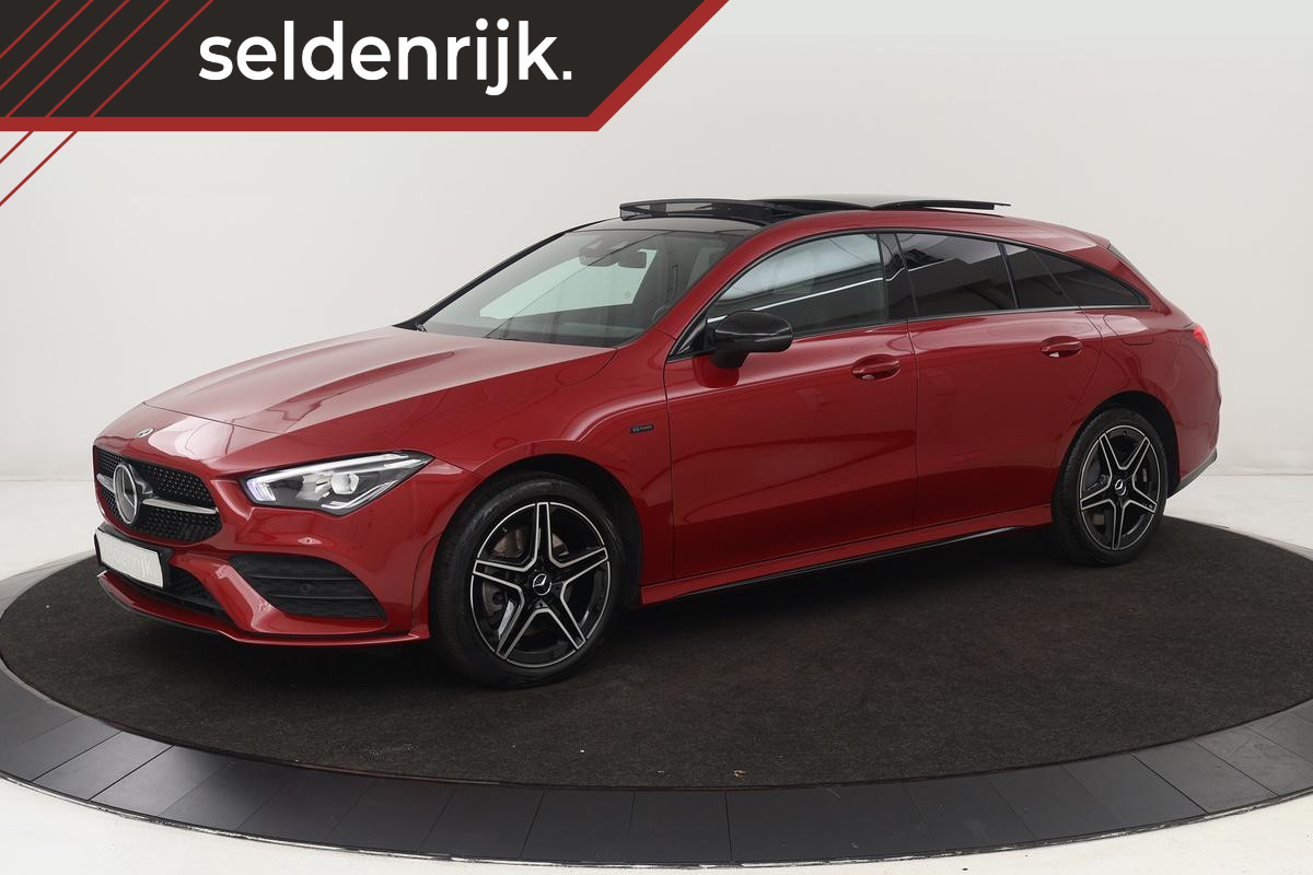 Mercedes-Benz CLA Shooting Brake 250e AMG Night | Panoramadak | Adaptive cruise | Stoelverwarming | Trekhaak | Camera | Leder/Alcantara | Sfeerverlichting | Full LED | Widescreen