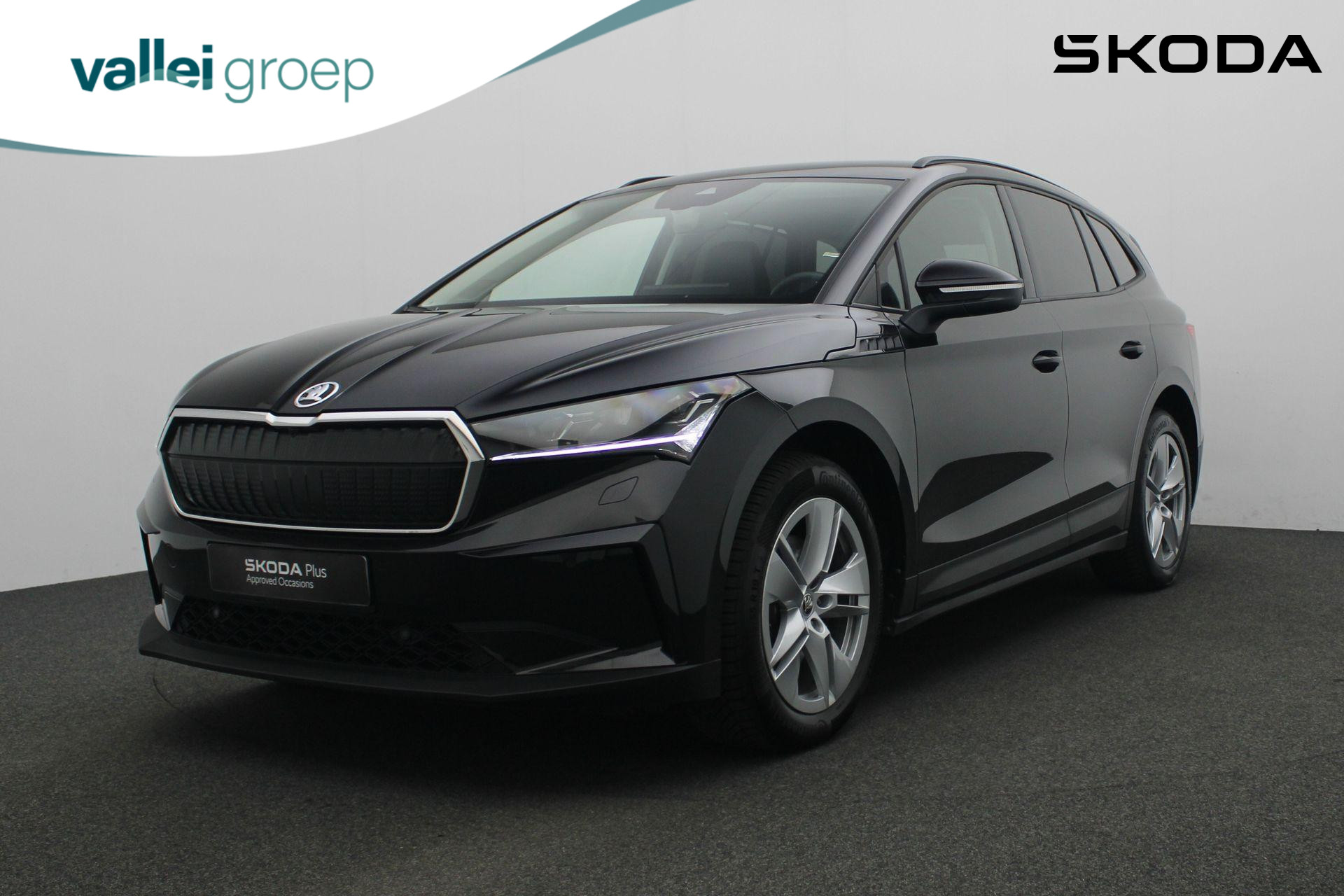Škoda Enyaq iV 60 Business Edition Plus 58 kWh 180 pk | Geheugenstoel | Matrix LED | Stuur-/stoelverwarming | Achteruitrijcamera | Navigatie