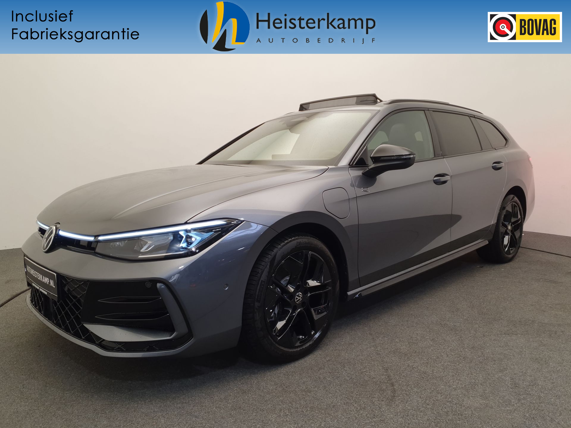 Volkswagen Passat Variant 1.5 eHybrid 272pk DSG/AUT R-Line Wegklapbare trekhaak, Panoramadak, Leder