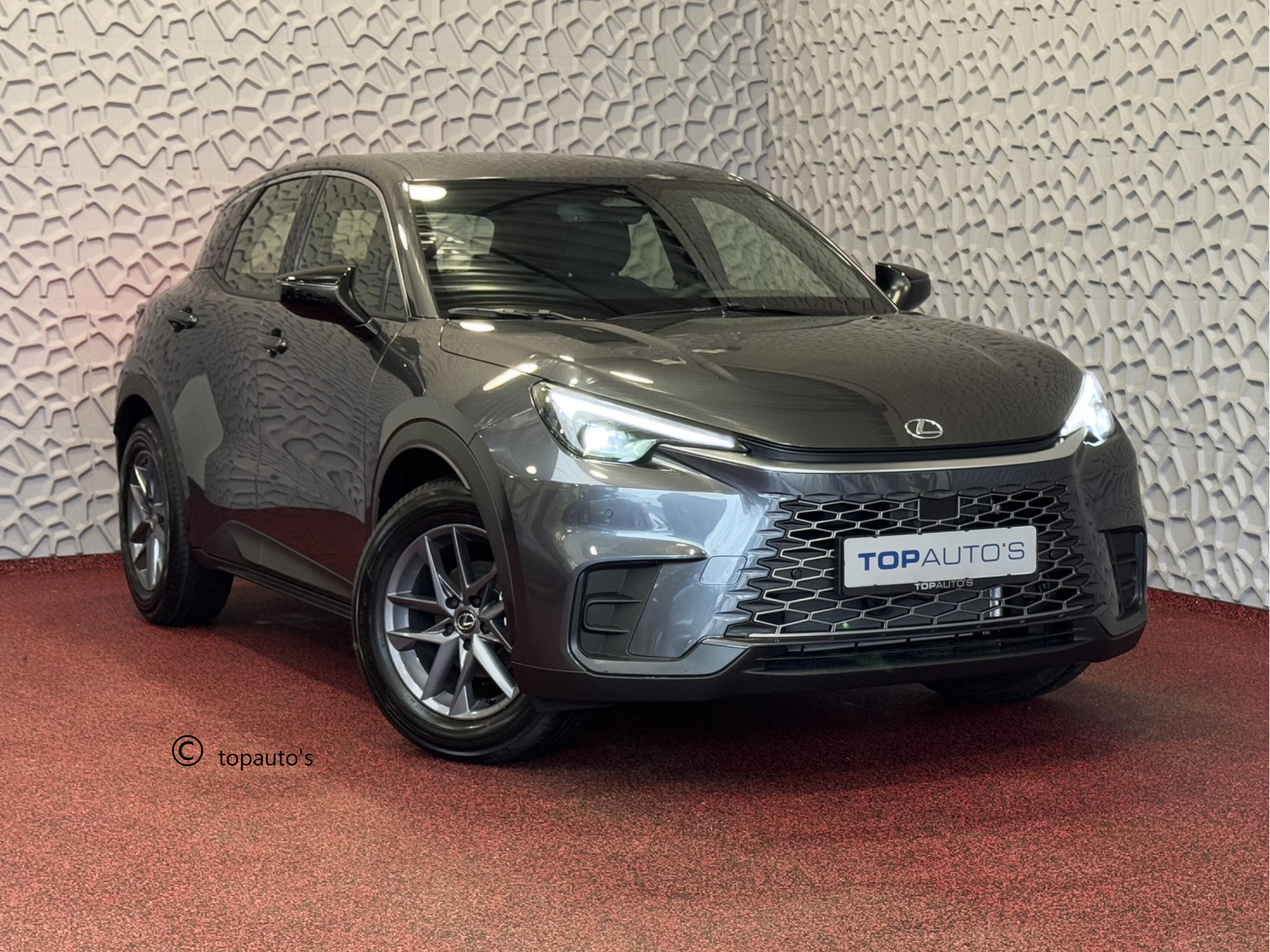 Lexus LBX HYBRID ✅NIEUWE AUTO✅ 136PK CARPLAY NAVI STOEL/STUUR VERW. LED ADAP.CRUISE CAMERA PDC.2X DIRECT LEVERBAAR NIEUWE AUTO