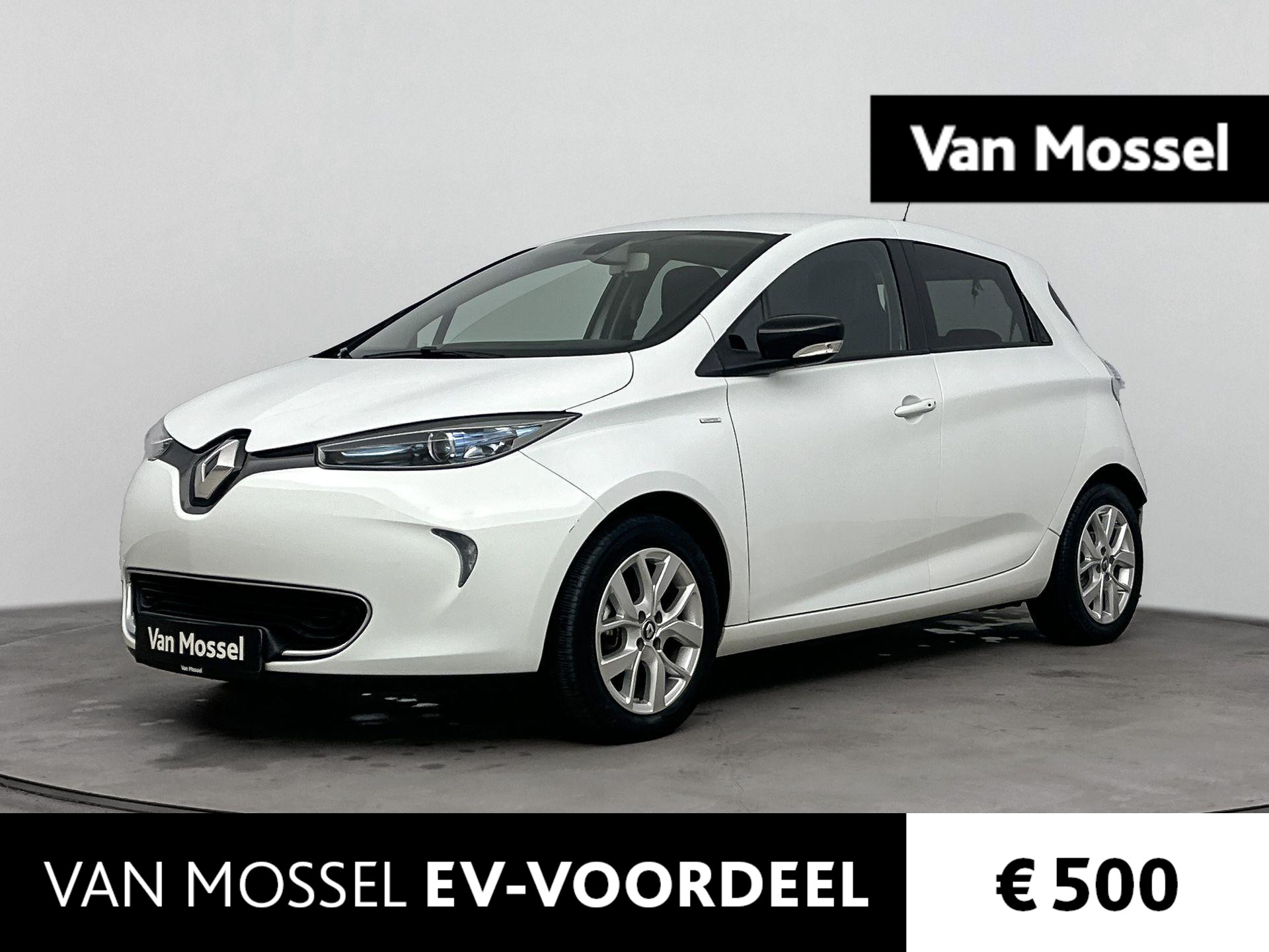 Renault ZOE R110 Limited 41 kWh 109PK | Huuraccu vanaf € 64,- pm | Navigatie | Trekhaak | Parkeersensoren achter | Prijs is excl maandelijkse kosten huuraccu vanaf €64,- p.m.
