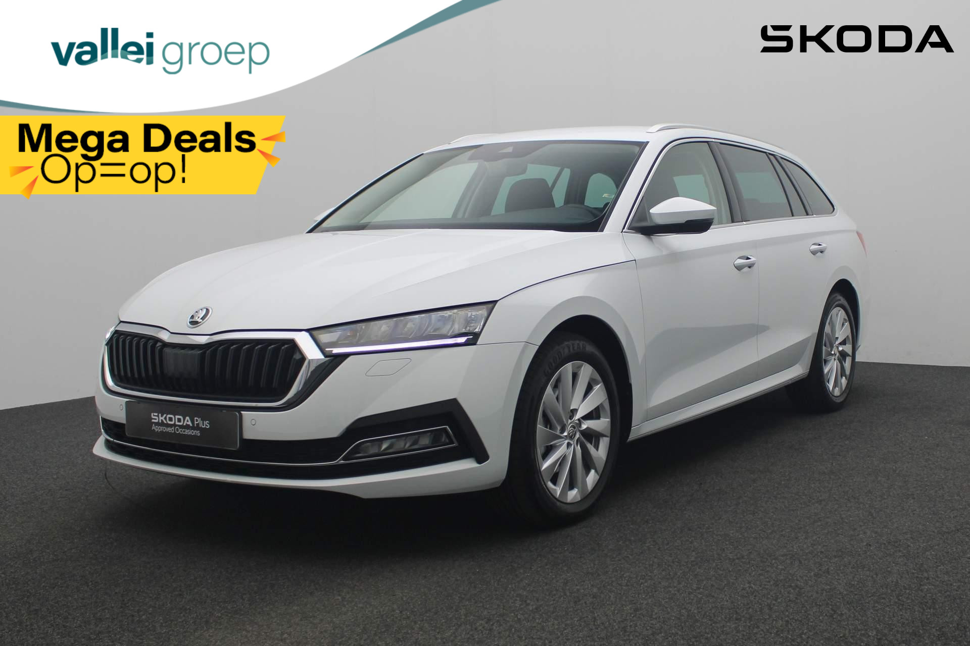 Škoda Octavia Combi 1.0 e-TSI 110PK DSG Ambition | Navi | Camera | Stoelverwarming | Cruise | Clima | 17 inch | Apple Carplay / Android Auto