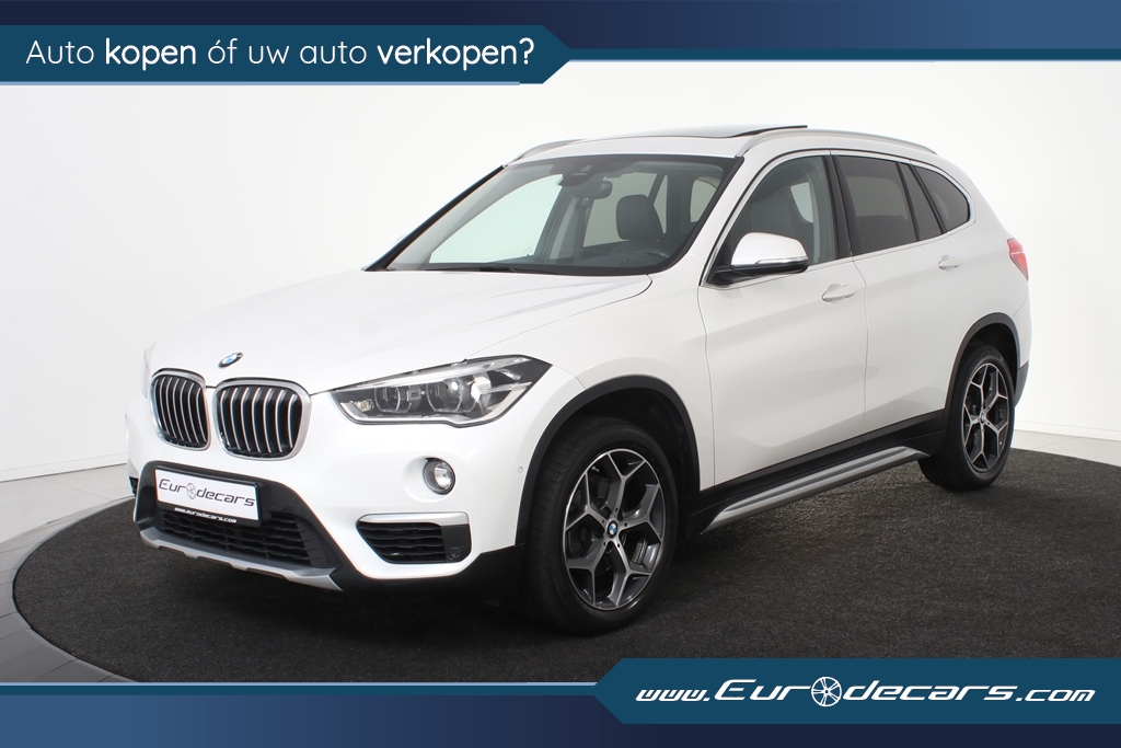 BMW X1 sDrive18i *1ste Eigenaar*Leer*Navigatie*HUD*Panoramadak*