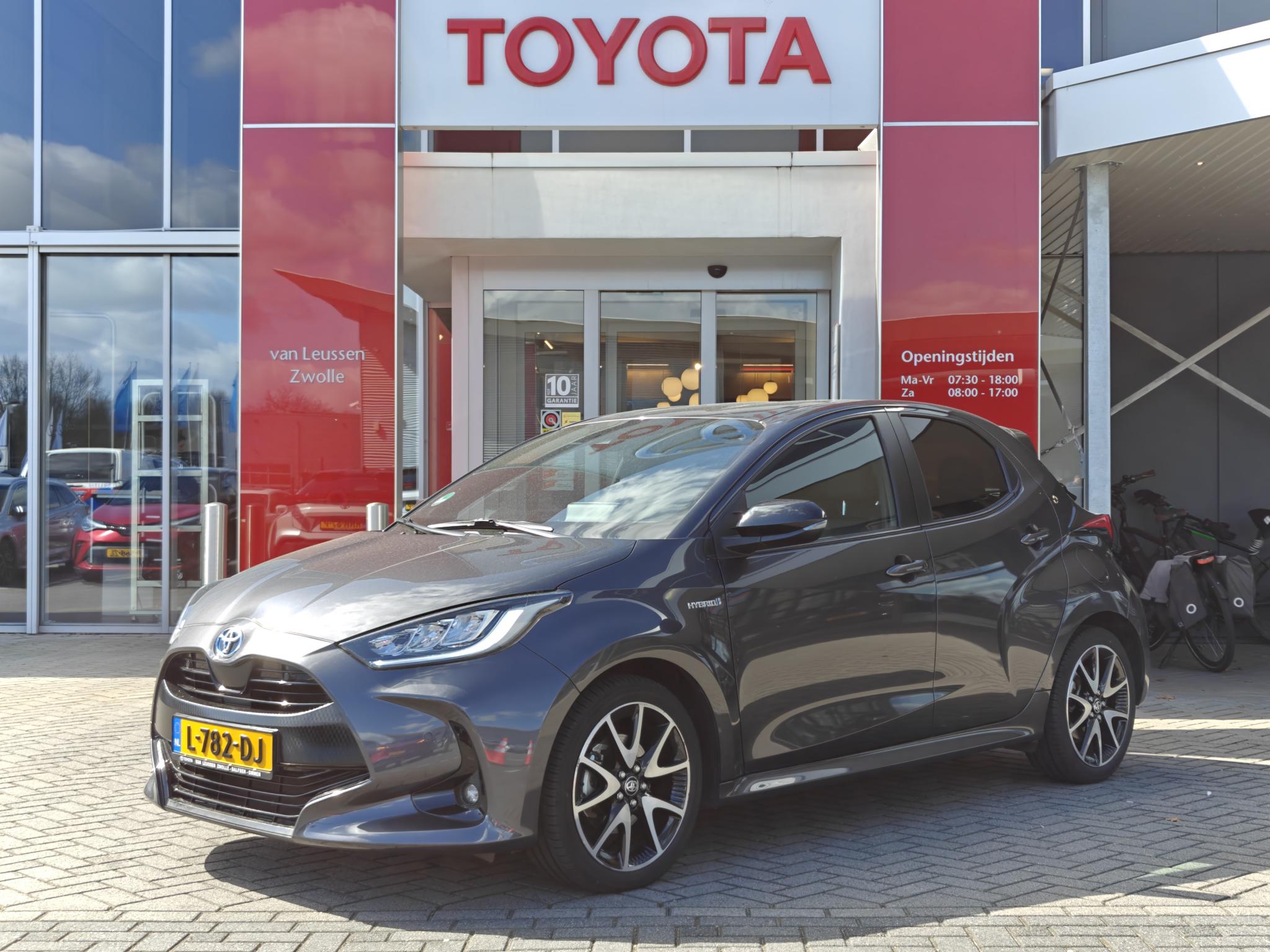 Toyota Yaris 1.5 HYBRID EXECUTIVE NAVI JBL LEDER ANDROID/APPLE KEYLESS PARKSENS WIRELESS