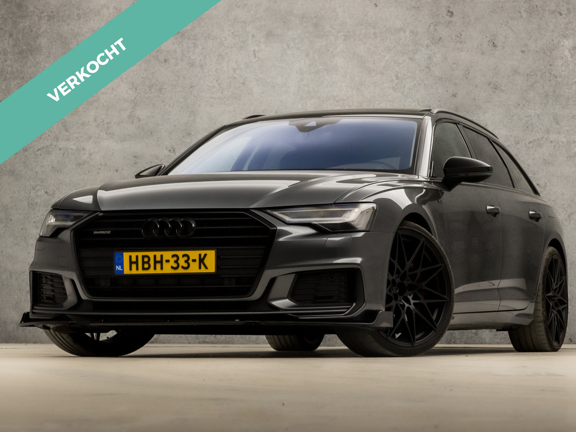 Audi A6 Avant 55 TFSI e S-Line quattro Competition 368Pk Automaat (DUBBEL PANORAMADAK, APPLE CARPLAY, GROOT NAVI, LEDER/ALCANTARA, CAMERA, MATRIX LED, STOELVERWARMING, NIEUWSTAAT)
