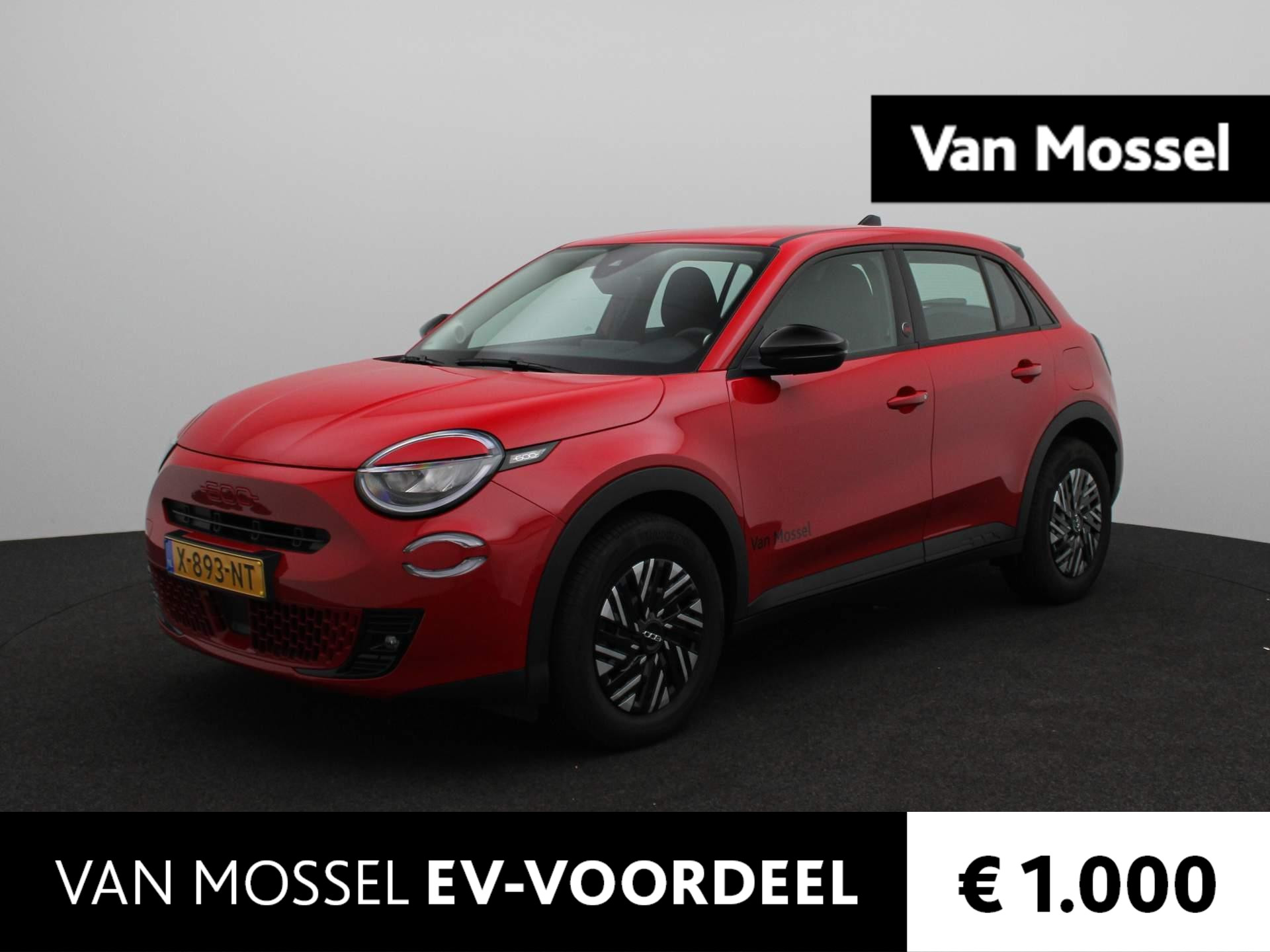 Fiat 600 600e RED 54 kWh | Android & Apple Carplay | Parkeersensoren | Regensensor | LED Koplampen |