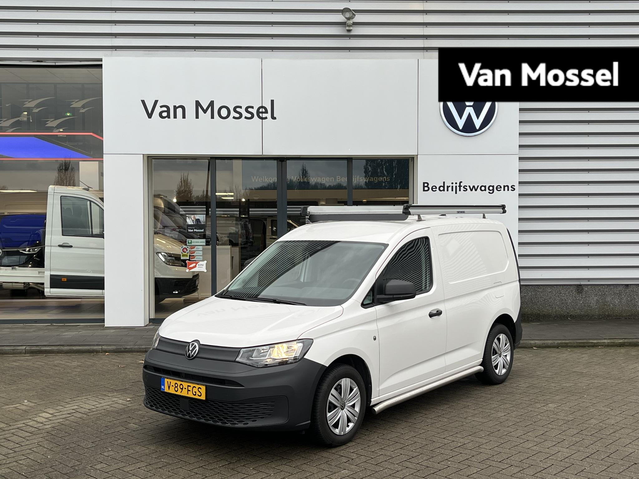 Volkswagen Caddy Cargo 1.5 TSI Comfort | Airco | Multifunctioneel stuur | Cruise control | Trekhaak | Parkeerhulp achter |