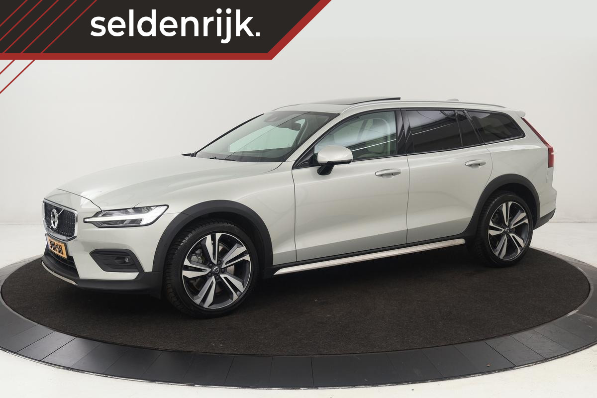 Volvo V60 Cross Country 2.0 B5 AWD Pro | Panoramadak | Leder | Stoel & stuurverwarming | Adaptive cruise | Memory | Carplay | Full LED | Keyless | Navigatie