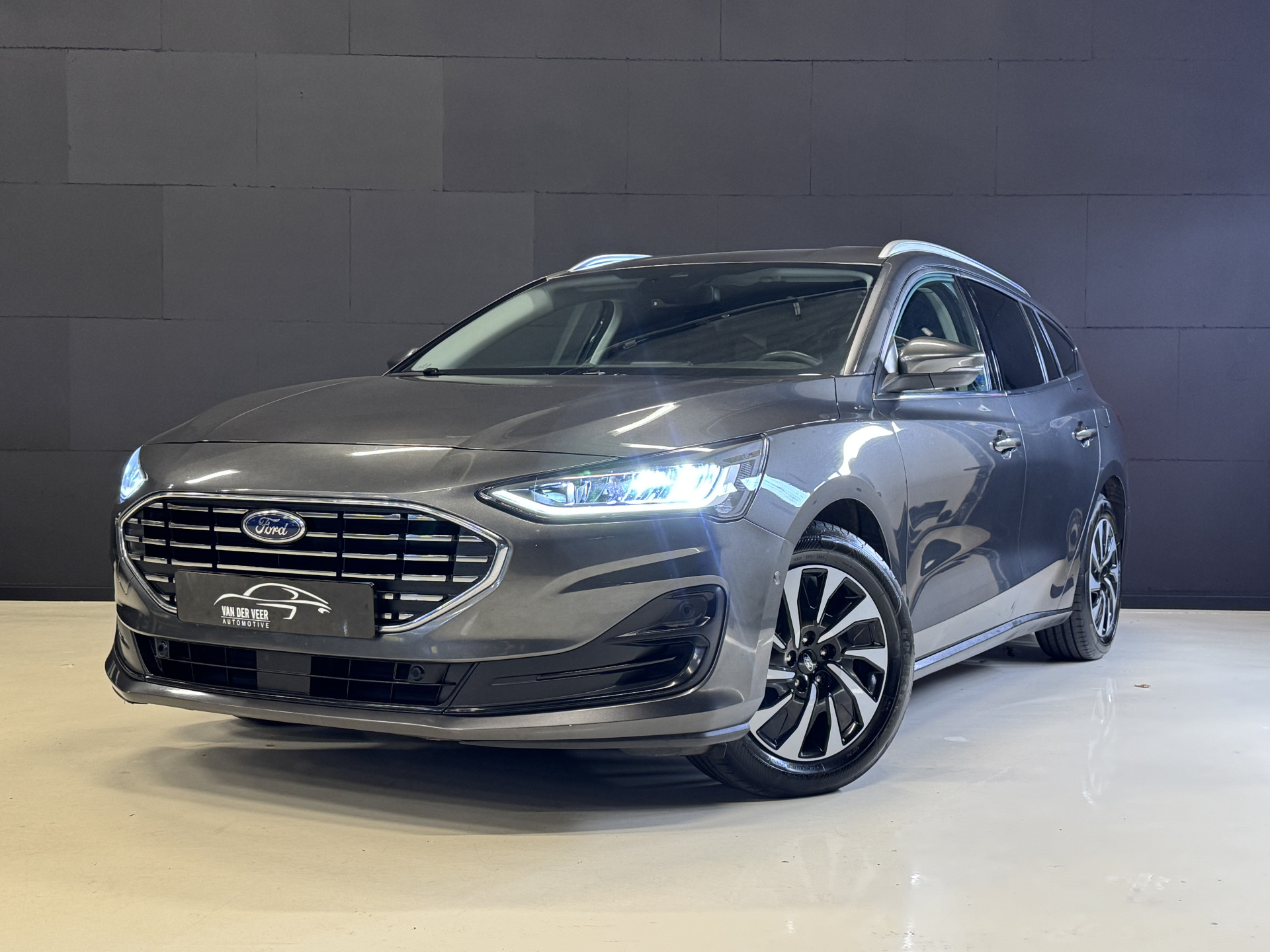 Ford Focus Wagon 1.0 EcoBoost 125PK Hybrid Titanium Style | Nieuw model | Camera | Stoel/stuur/voorruitverwarming
