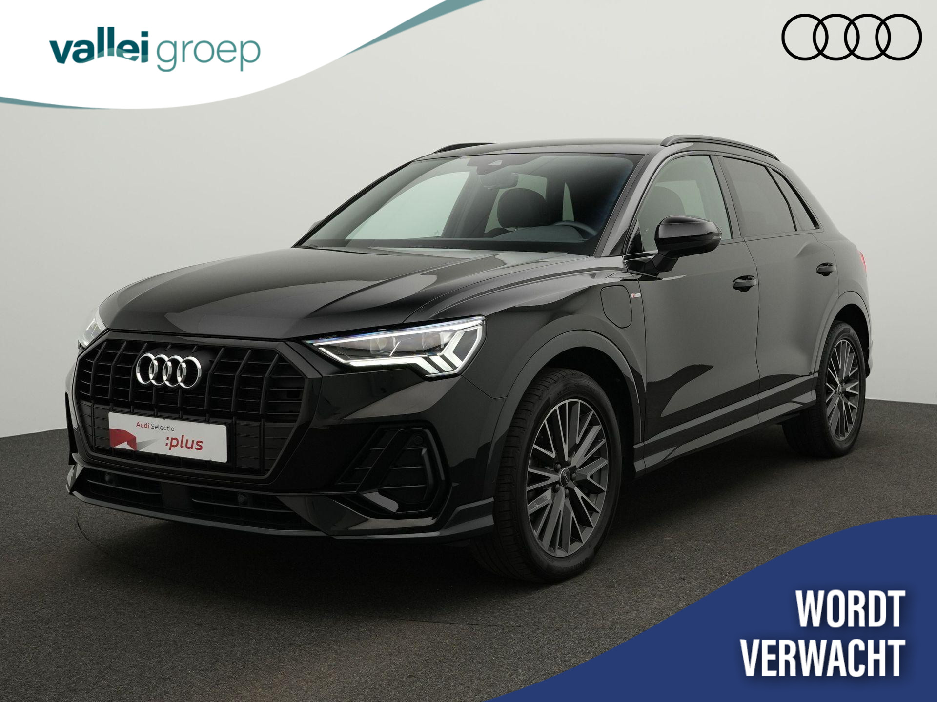 Audi Q3 45 TFSI e 245 pk S-tronic S edition / S-Line | Leder/alcantara | Alcantara interieurdelen | Achteruitrijcamera | Navigatie | Stoelverwarming
