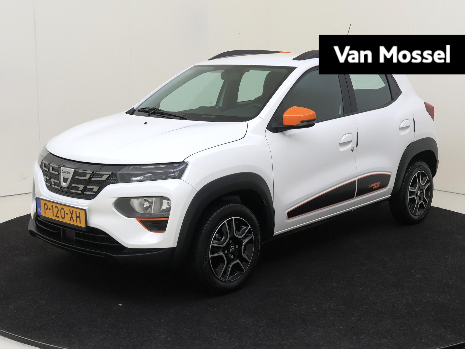 Dacia Spring Comfort Plus 27 kWh Navigatie | Airco | Camera Achter | Apple Carplay & Android Auto