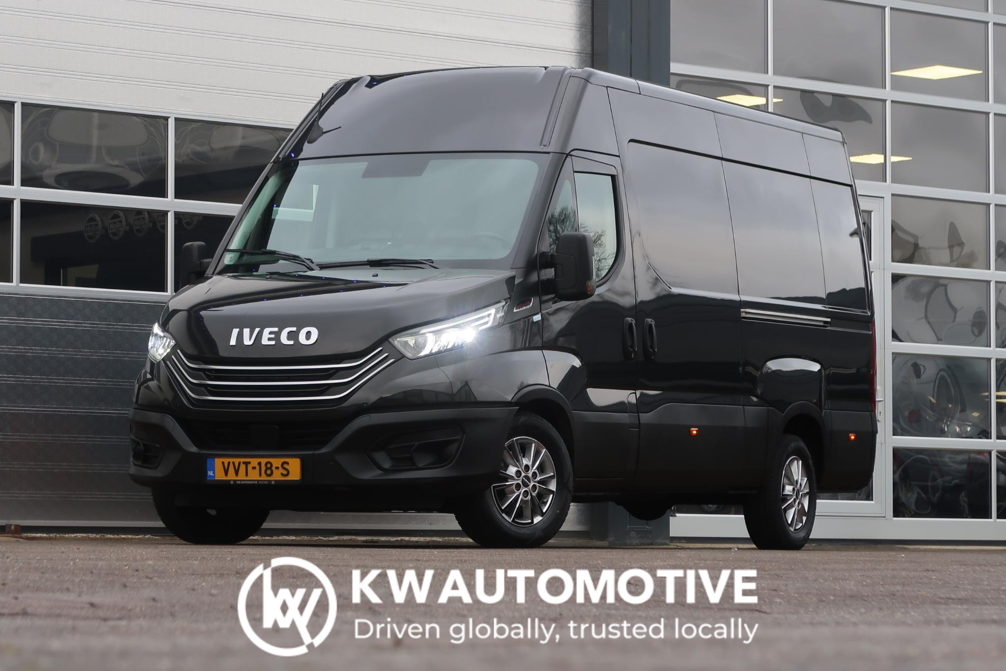 Iveco Daily 35S18HV 3.0 L2H2 AUT/ 2X DEUR/ LED/ CAM/ CRUISE/ NAVI/ CLIMA