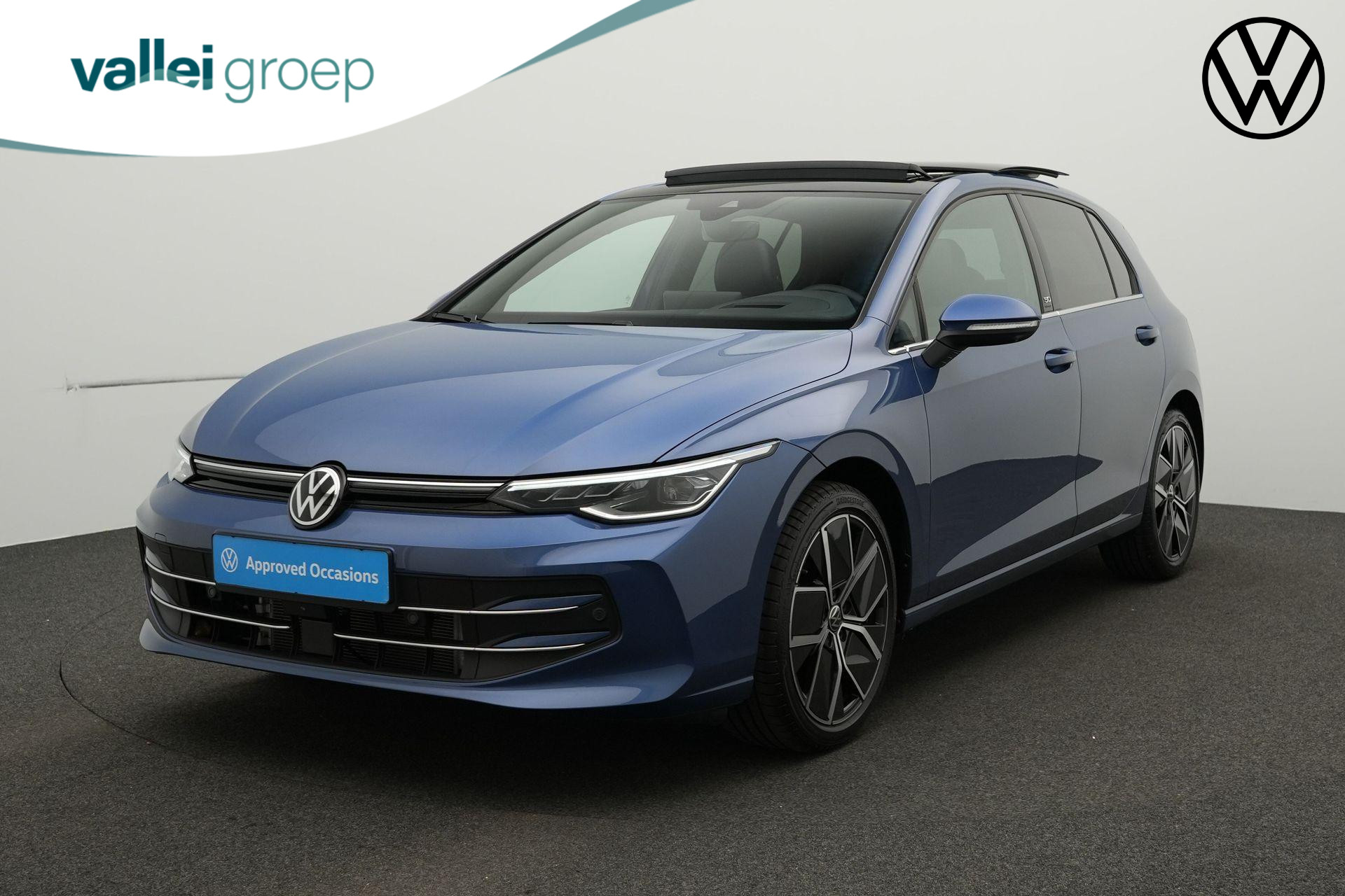 Volkswagen Golf 1.5 eTSI 150 pk DSG Style Edition 50 | Panoramadak | Geheugen-/massagestoel | Rondomzicht camera | Adaptief onderstel | Head-up display