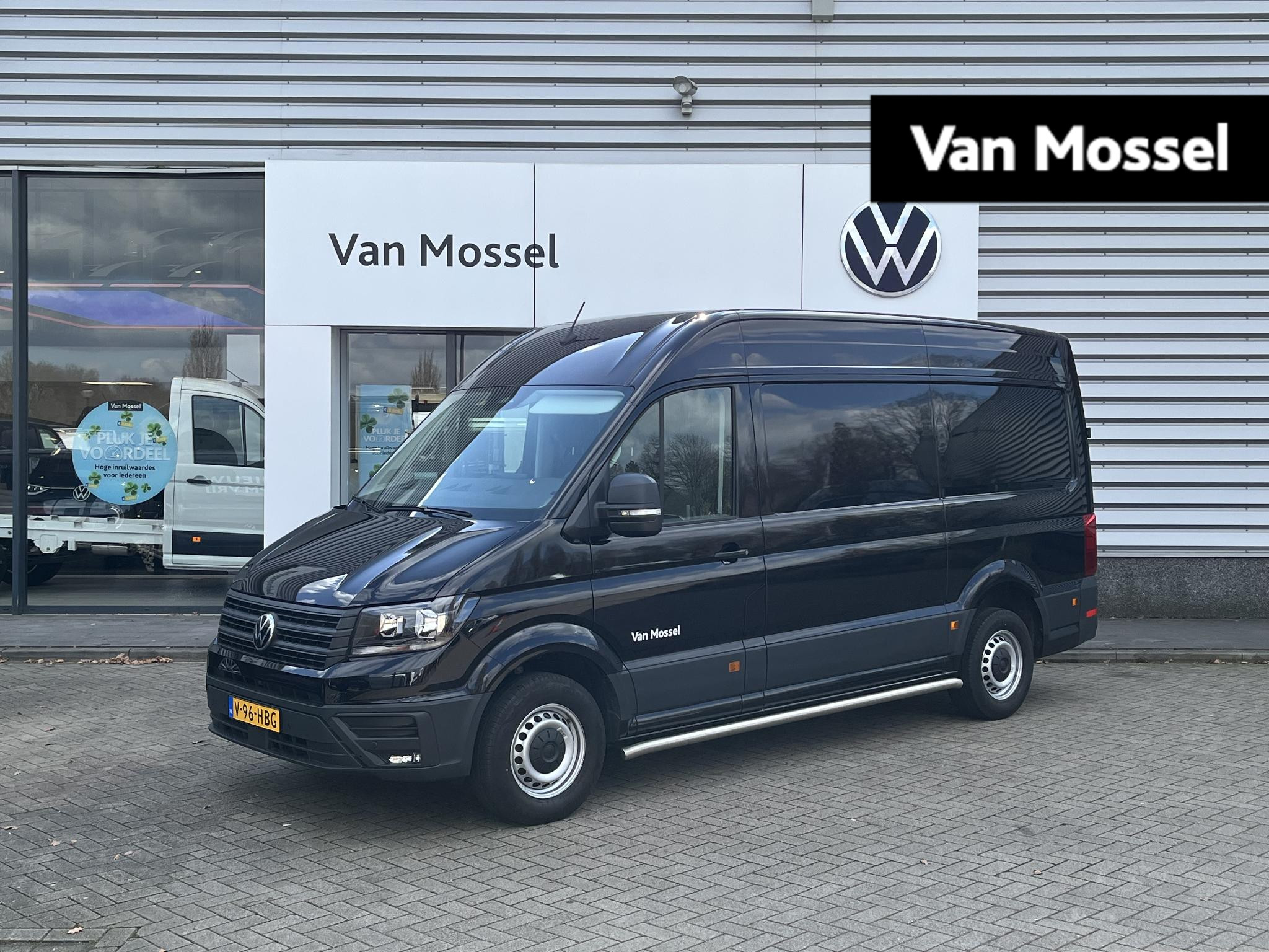 Volkswagen Crafter 35 2.0 TDI L3H3 Highline | Airco | Trekhaak | Multifunctioneel stuur | Cruise control | Trekhaak | Camera | Navigatie |