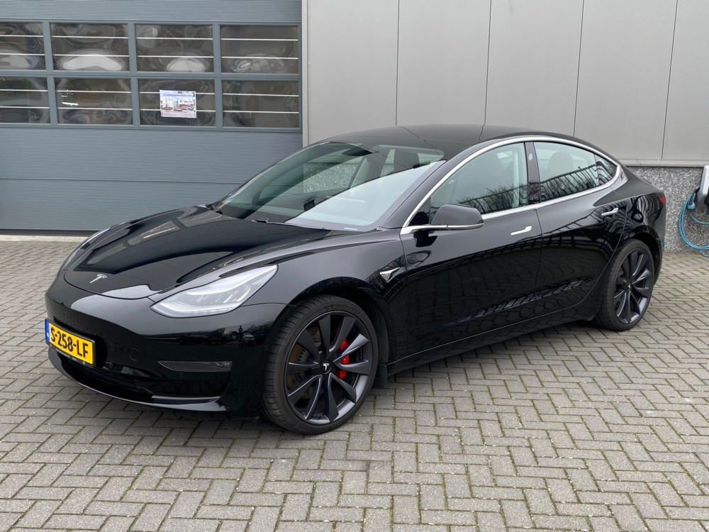 Tesla Model 3 Performance AWD 513pk 30.983 ex BTW-auto