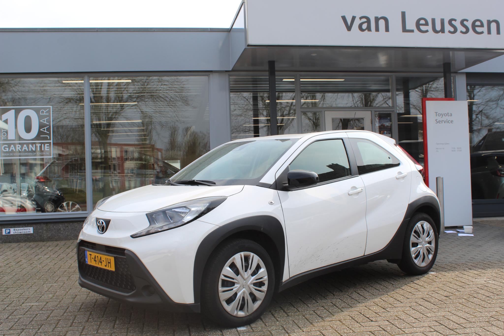 Toyota Aygo X PLAY AD-CRUISE APPLE/ANDROID DAB CAMERA AIRCO