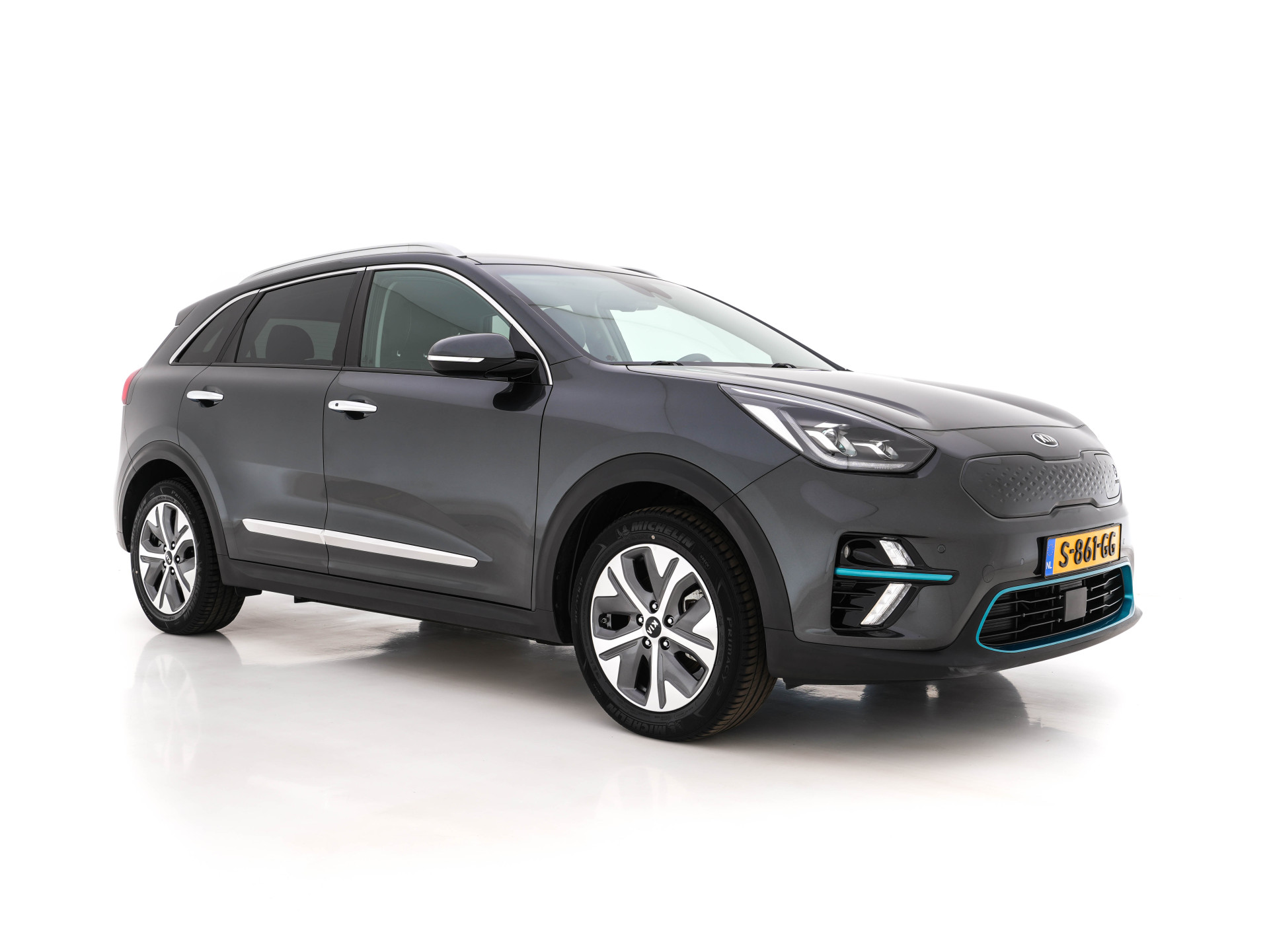 Kia e-Niro DynamicPlusLine 64 kWh [ 3-Fase ] (INCL-BTW) Aut. *FULL-LEATHER | NAVI-FULLMAP | DAB | ADAPT.CRUISE | BLINDSPOT | CAMERA | HEATED/COOLED-COMFORTSEATS | KEYLESS | JBL-SOUND | MEMORY-PACK | DIGI-COCKPIT | SHIFT-PADDLES | ...