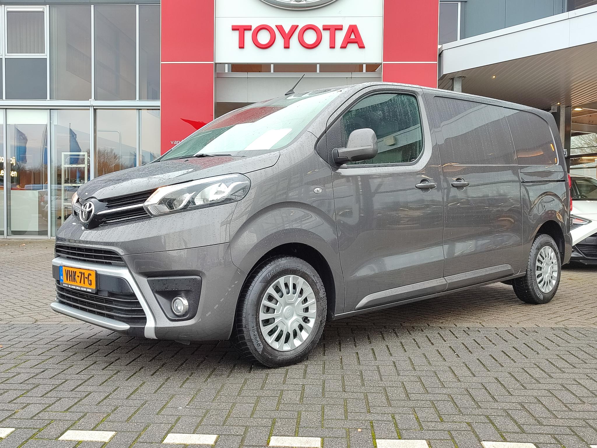 Toyota ProAce Worker 2.0 D-4D 122PK PROFESSIONAL 3-PERS TREKHAAK 2X SCHUIFDEUR NAVI CRUISE CLIMA CAMERA BLUETOOTH 1E-EIG NL-AUTO