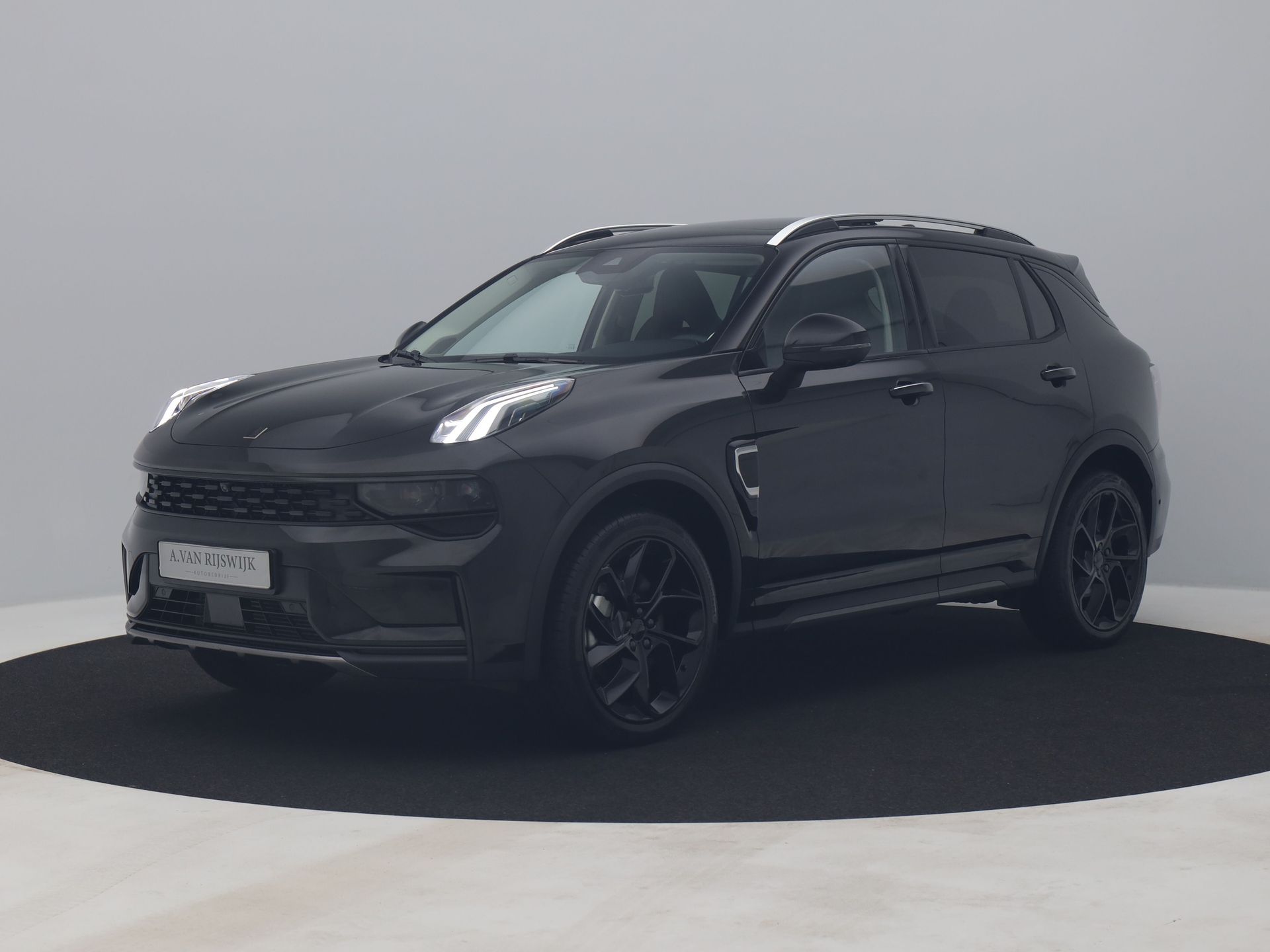 Lynk & Co 01 1.5 Plug-in Hybrid | 360° | BLACK | VOL LEDER