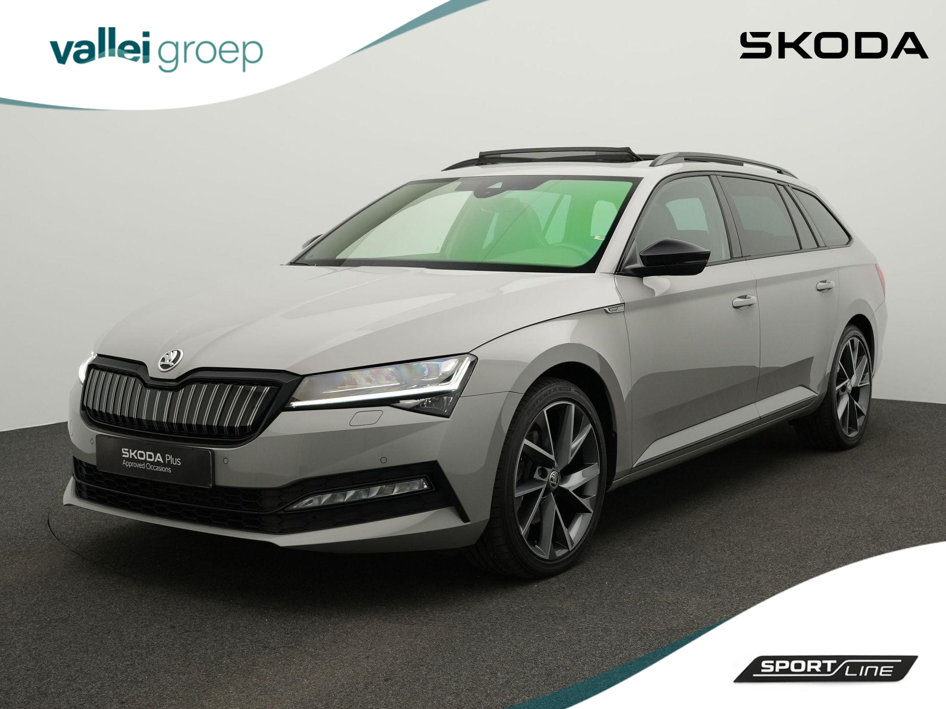 Škoda Superb Combi 1.4 TSI 218 pk DSG iV Sportline Business | Panoramadak | Geheugenstoelen | Navigatie Columbus | Adaptief onderstel | Matrix LED | CANTON | Leder/alcantara