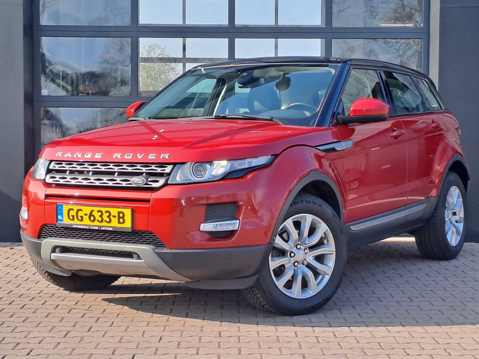 Land Rover Range Rover Evoque 2.0 Si 4WD Pure Business Edition | Automaat | Pano | Trekhaak | Navi | Leder | 4X4 |