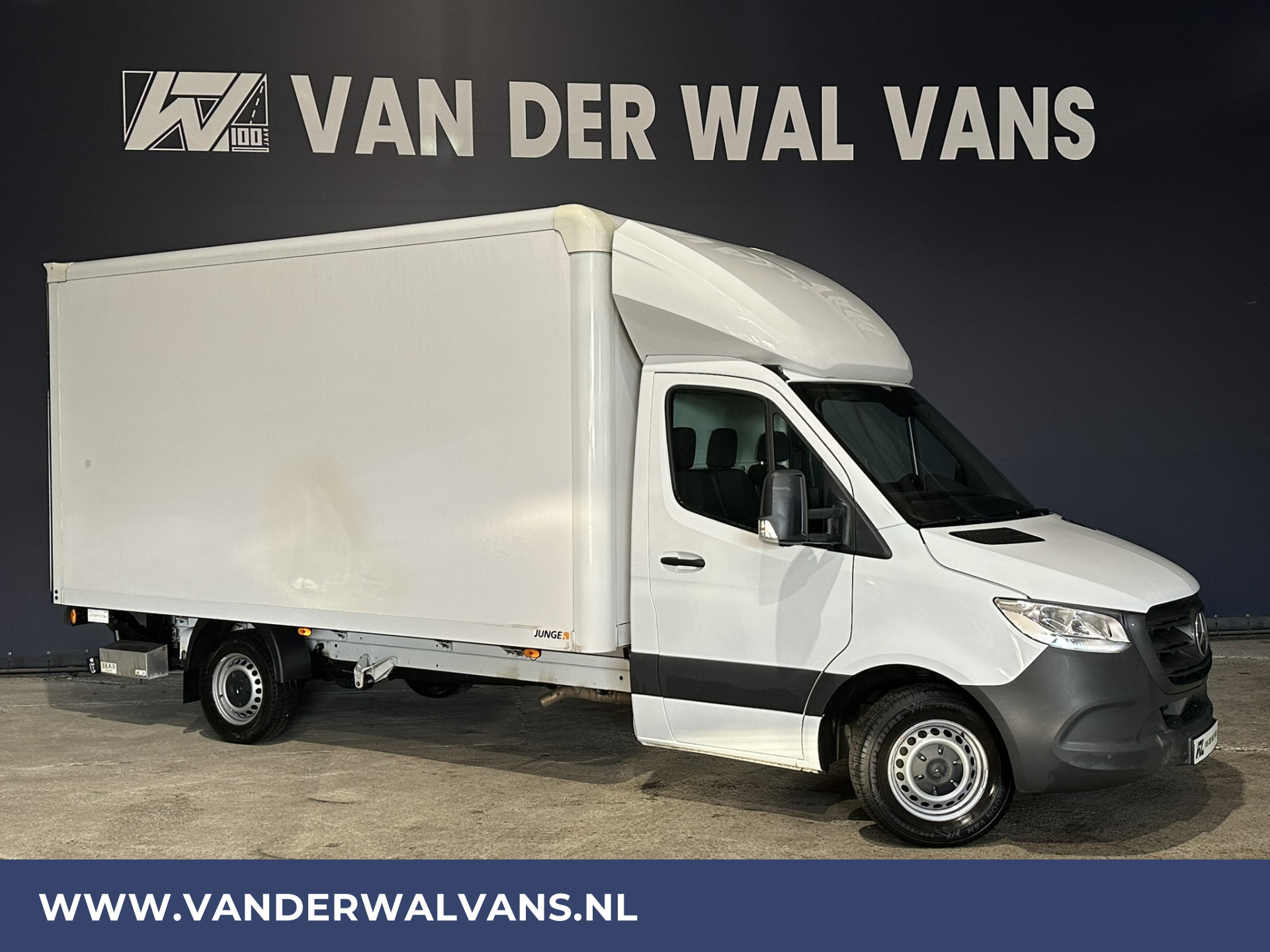 Mercedes-Benz Sprinter 317 CDI 170pk Bakwagen Laadklep 1040kg laadvermogen Euro6 Airco | Camera Apple Carplay, Android Auto, Bijrijdersbank