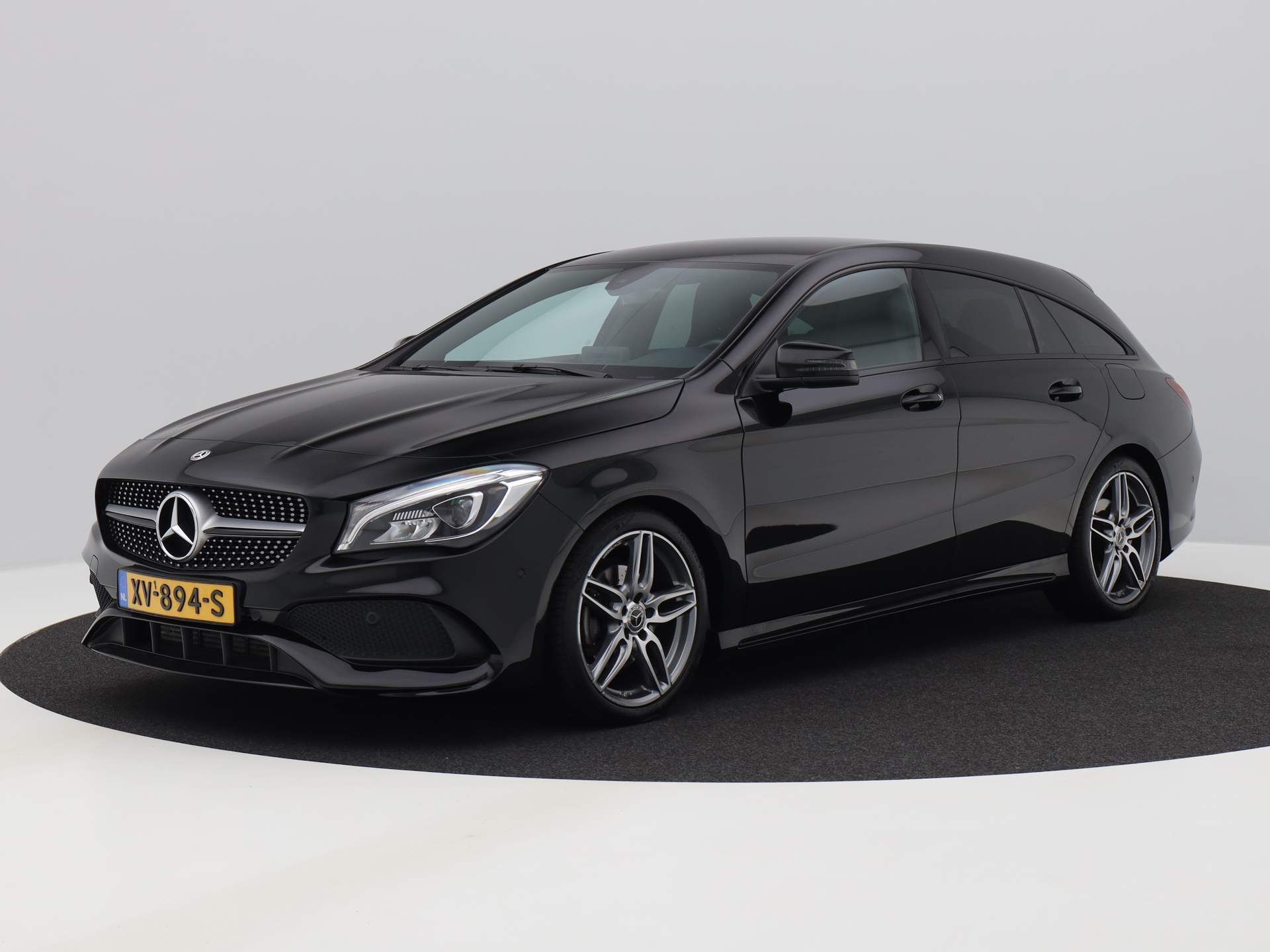 Mercedes-Benz CLA 180 AMG Automaat Shooting Brake | NIGHT